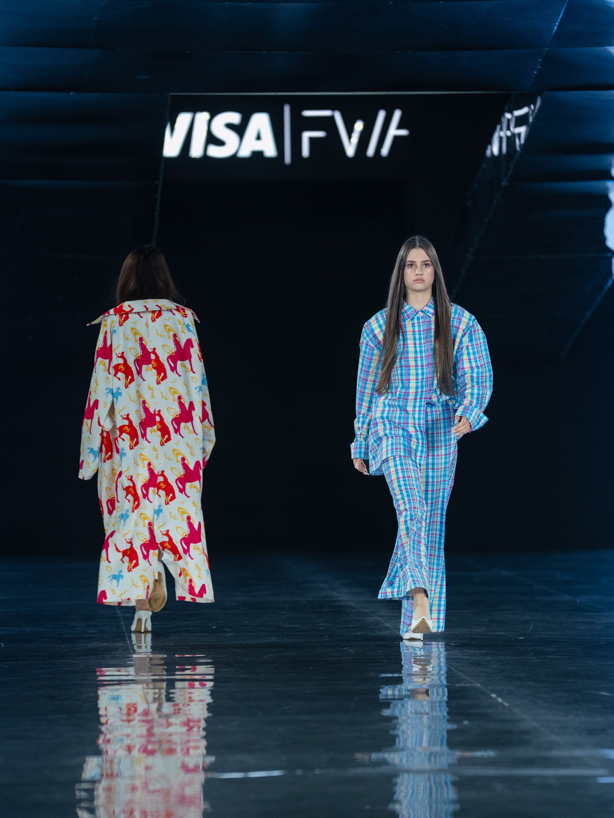 Visa Fashion Week Studio 4353. Сайт Алматинского НЮ АРТ, будуар и фэшн фотографа Дениса Карпенко