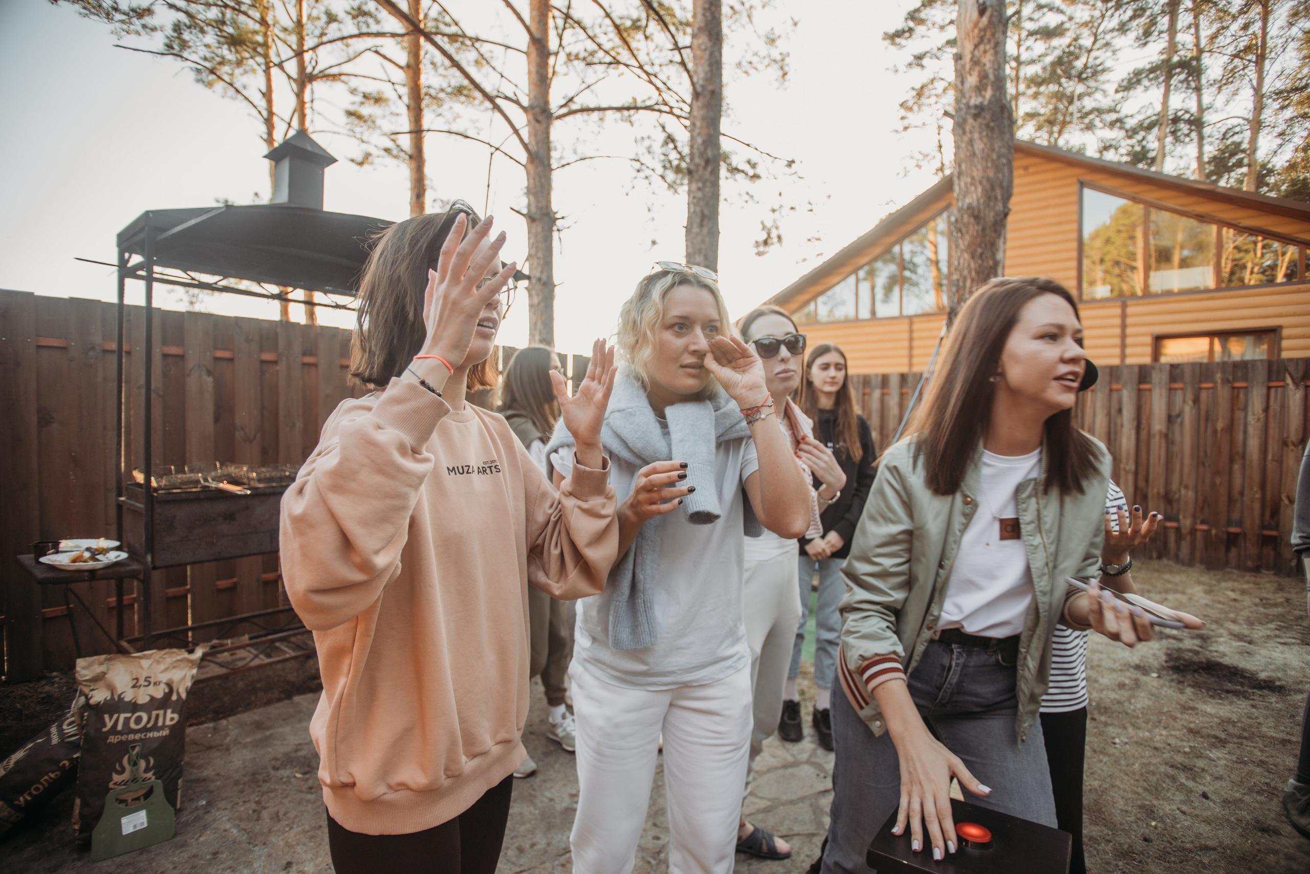 Корпоратив Muza_Arts. Венера Гайн. Репортажный фотограф  Тюмень. Обучение фотографии с 0