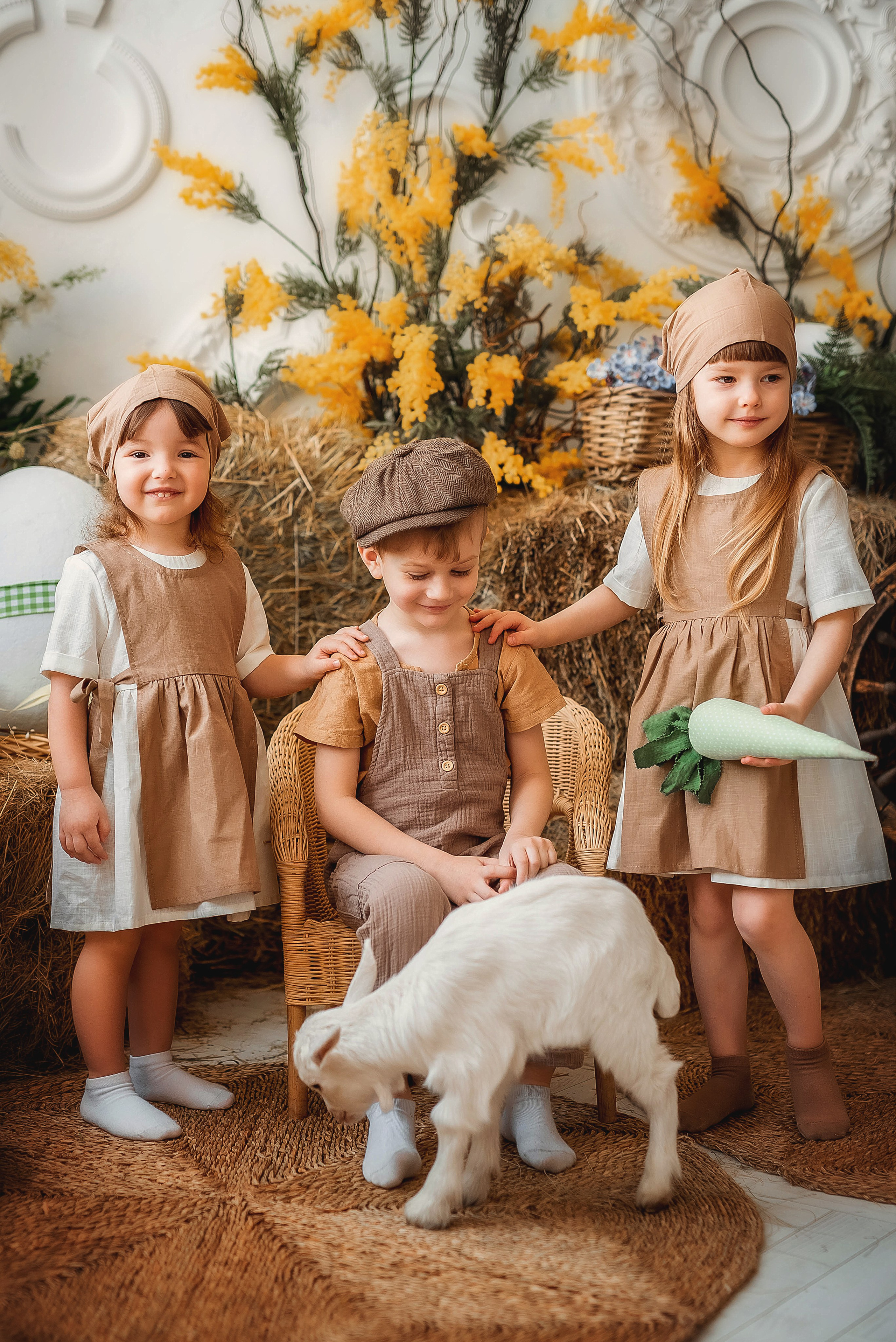 Пасхальная фотосессия с козленком. Семейный, детский фотограф в Воронеже Анна Никитина
