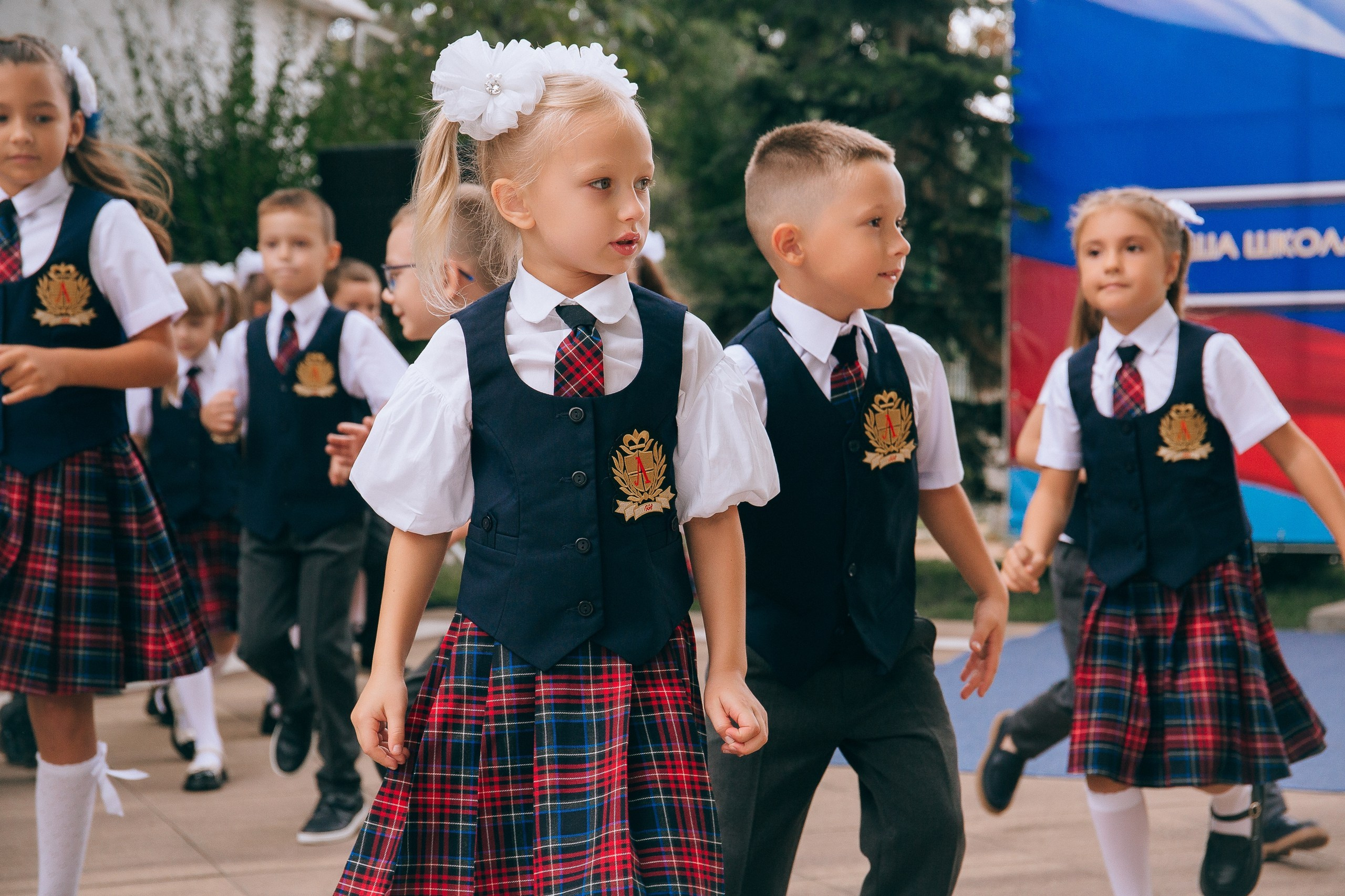 1 класс школа «Личность». Выпускные альбомы Натальи Бутко: Новороссийск, Анапа, Геленджик