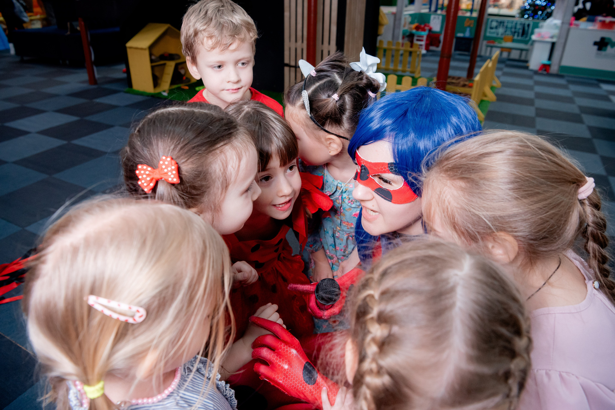 ДР в Локо Мотив Аниматоры Леди Баг. Фотограф в Волгограде и Волжском Александр Горбань
