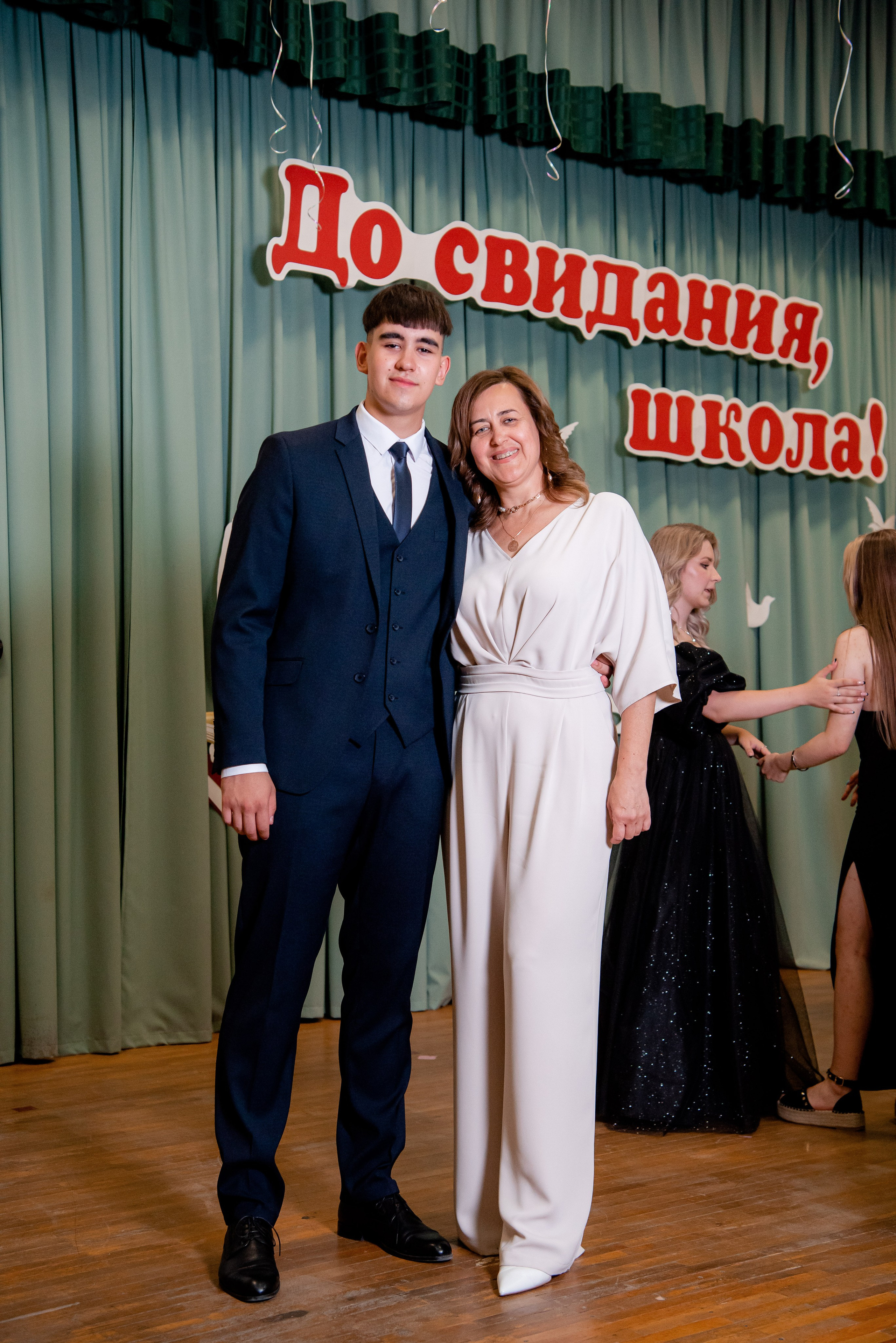 140 Школа. Вручение и Банкет. Сити Холл. Фотограф в Волгограде и Волжском Александр Горбань