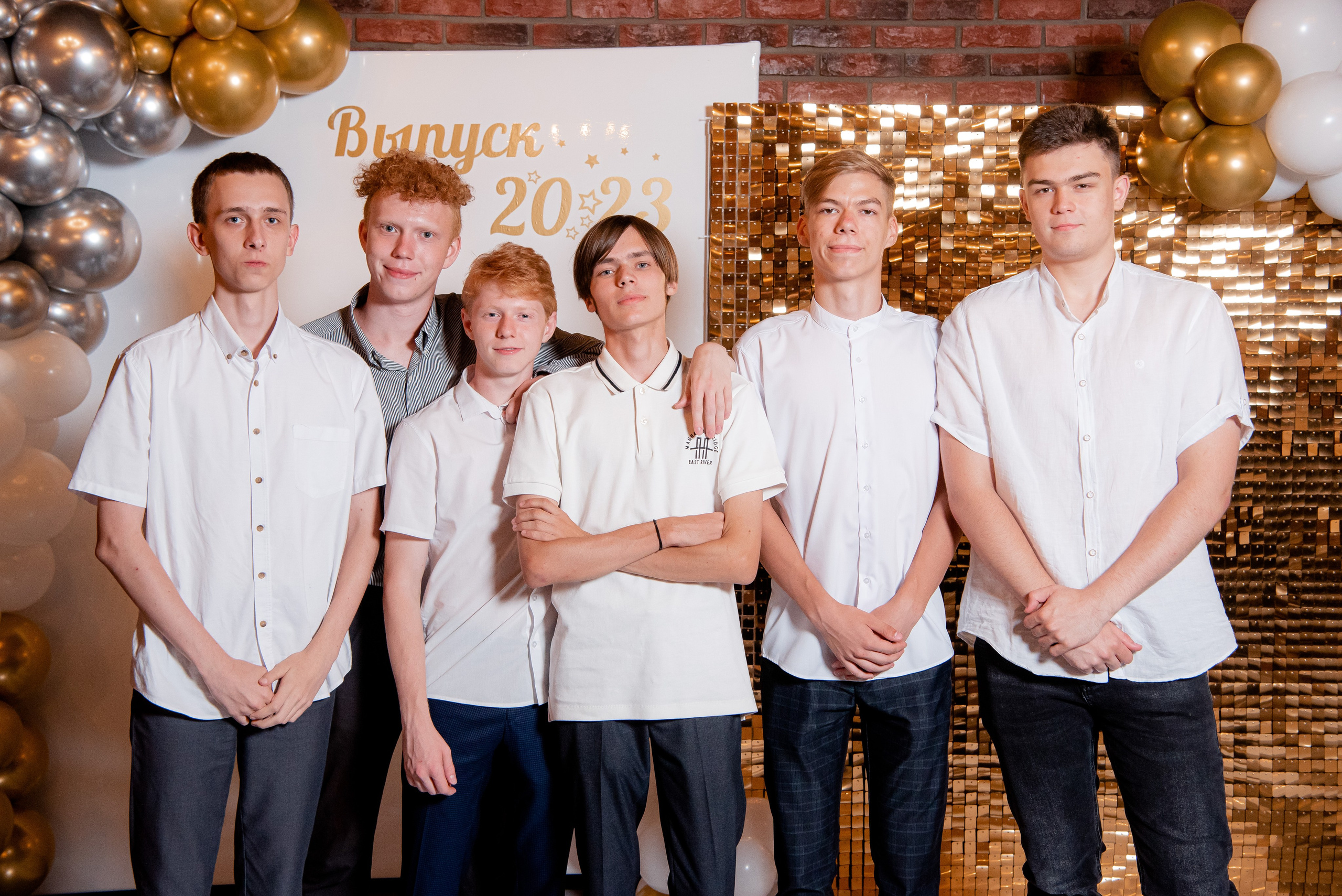 30 Школа. Вручение и Банкет. ДК Юбилейный и Банхоф. Фотограф в Волгограде и Волжском Александр Горбань