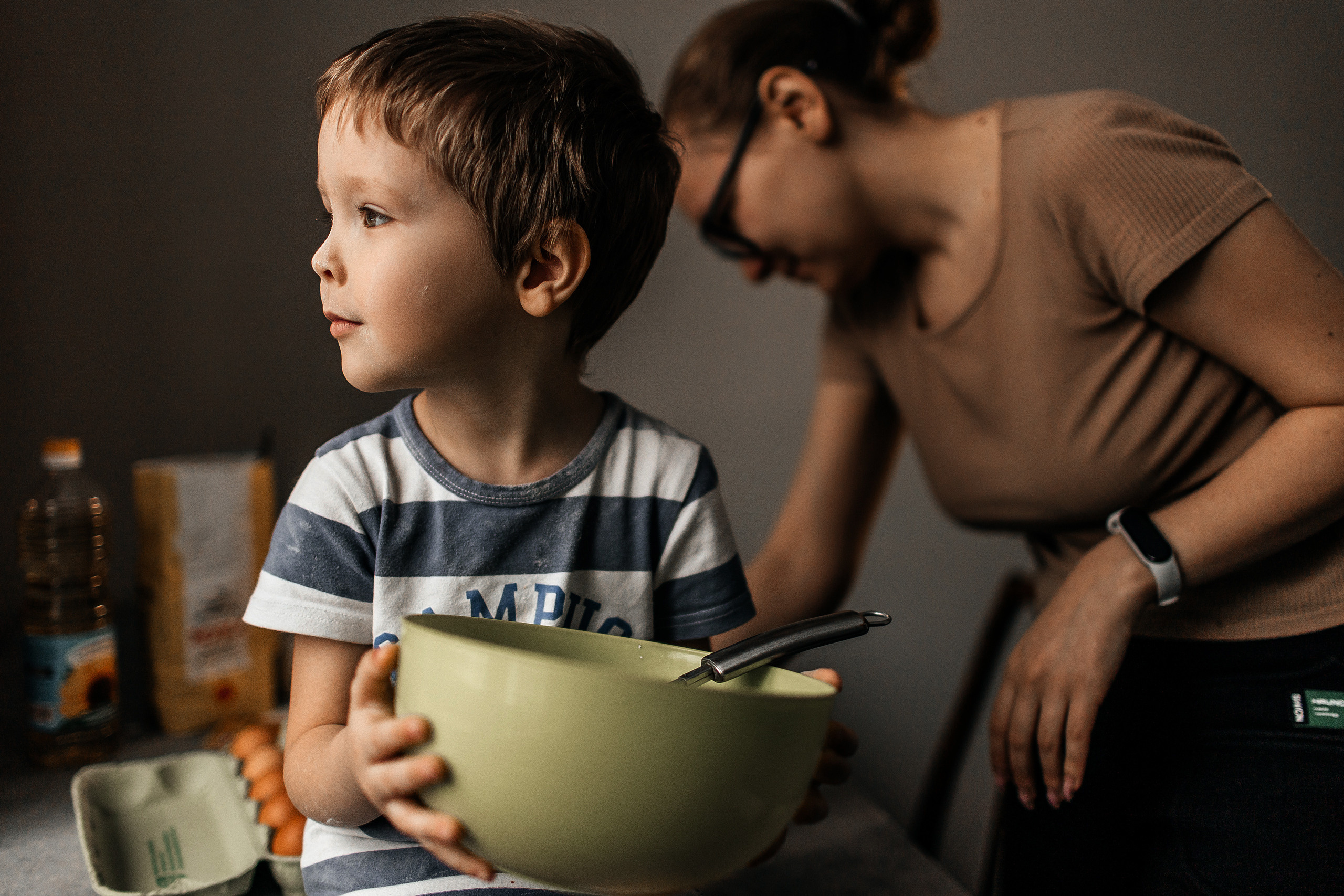 Здравствуйте! Я свадебный фотограф из Ульяновска, работаю в том числе по всей России и с выездом за границу. Снимаю свадьбы, lovestory, корпоративы, светский репортаж. Провожу обучение по фотографии, мастер-классы и воркшопы для других фотографов.