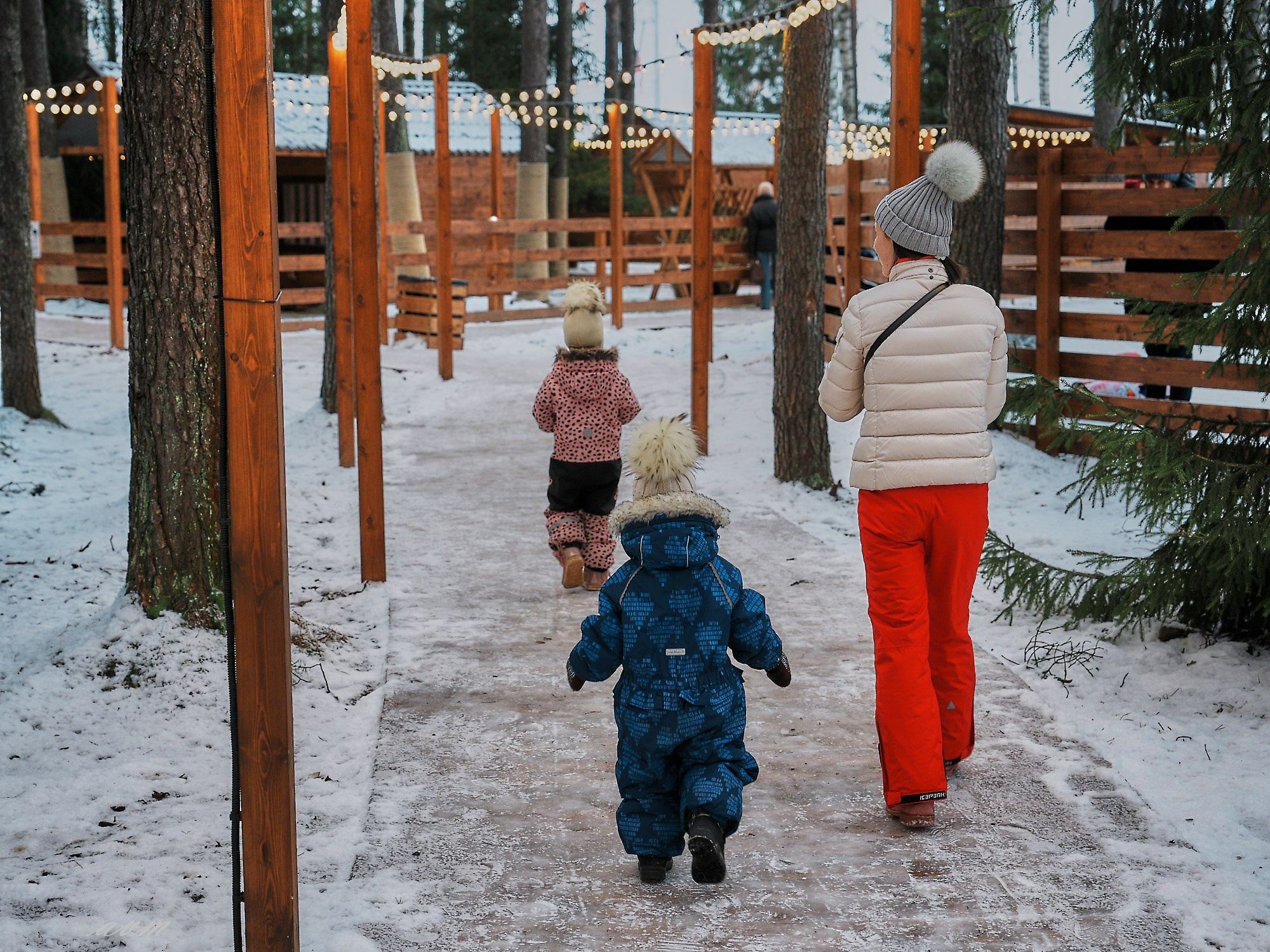 Новый год 2024-2025 Охта Парк. Фотограф Михеев Андрей