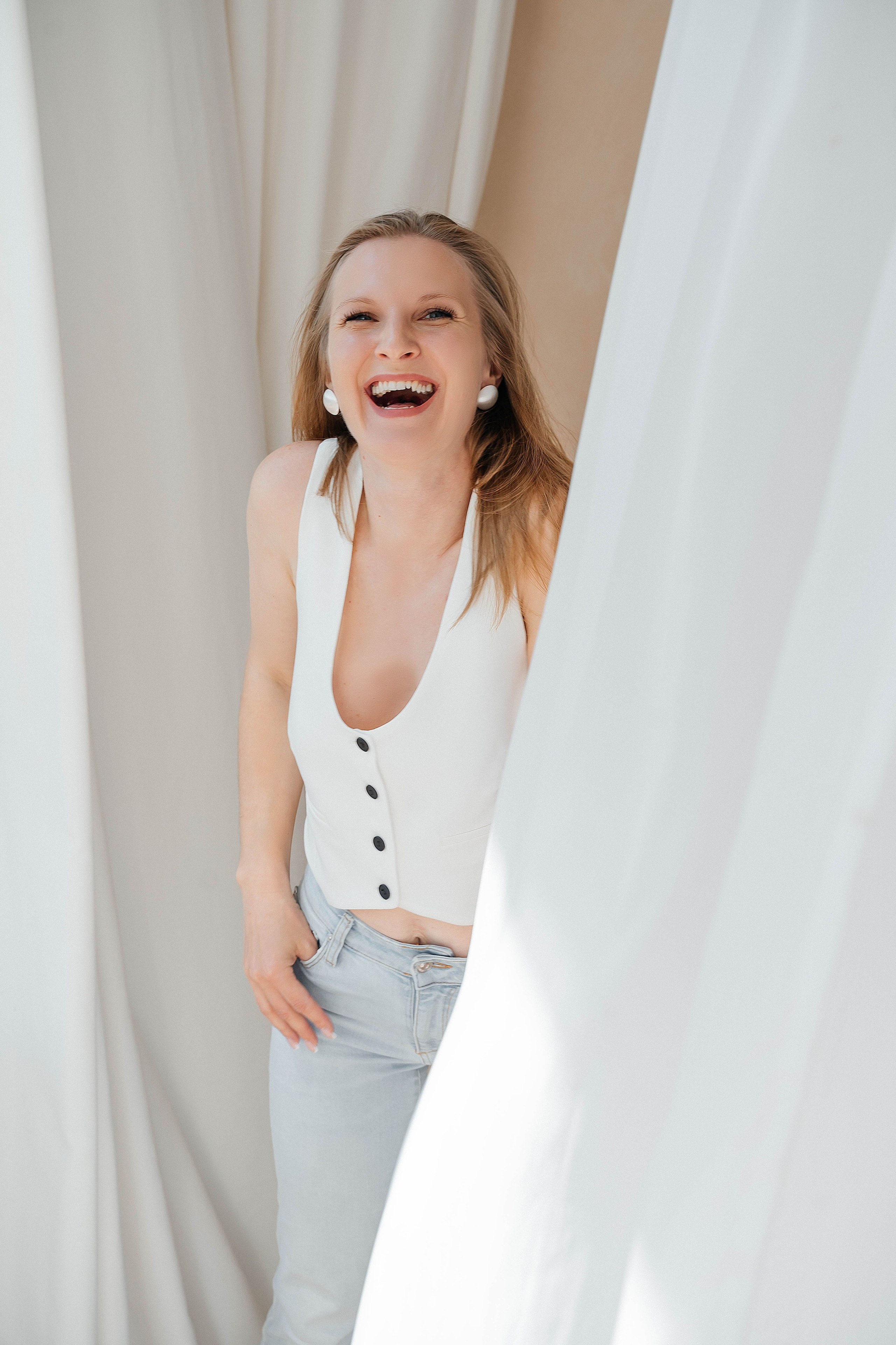 Съемки в интерьере студий. Виктория Алпеева — фотограф по любви