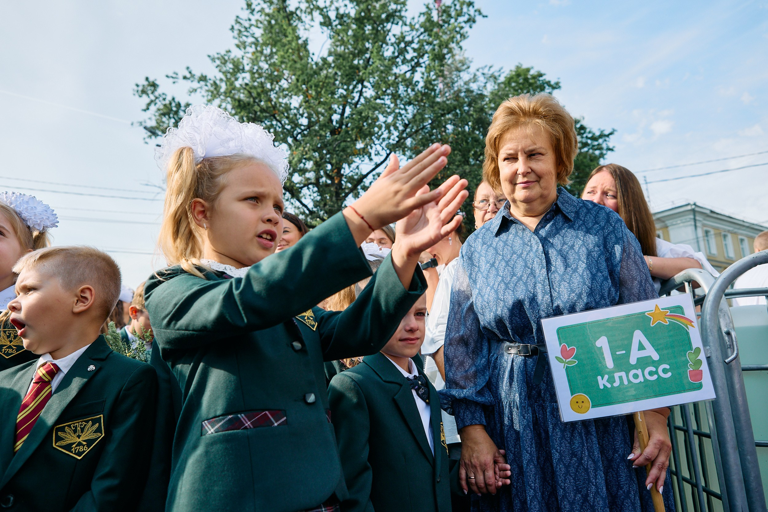 2 сентября 2024. ГИМНАЗИЯ № 1 ИМЕНИ Н.М. ПРЖЕВАЛЬСКОГО» ГОРОДА СМОЛЕНСКА. Детский, семейный и школьный фотограф Смоленск Москва Влад Старов