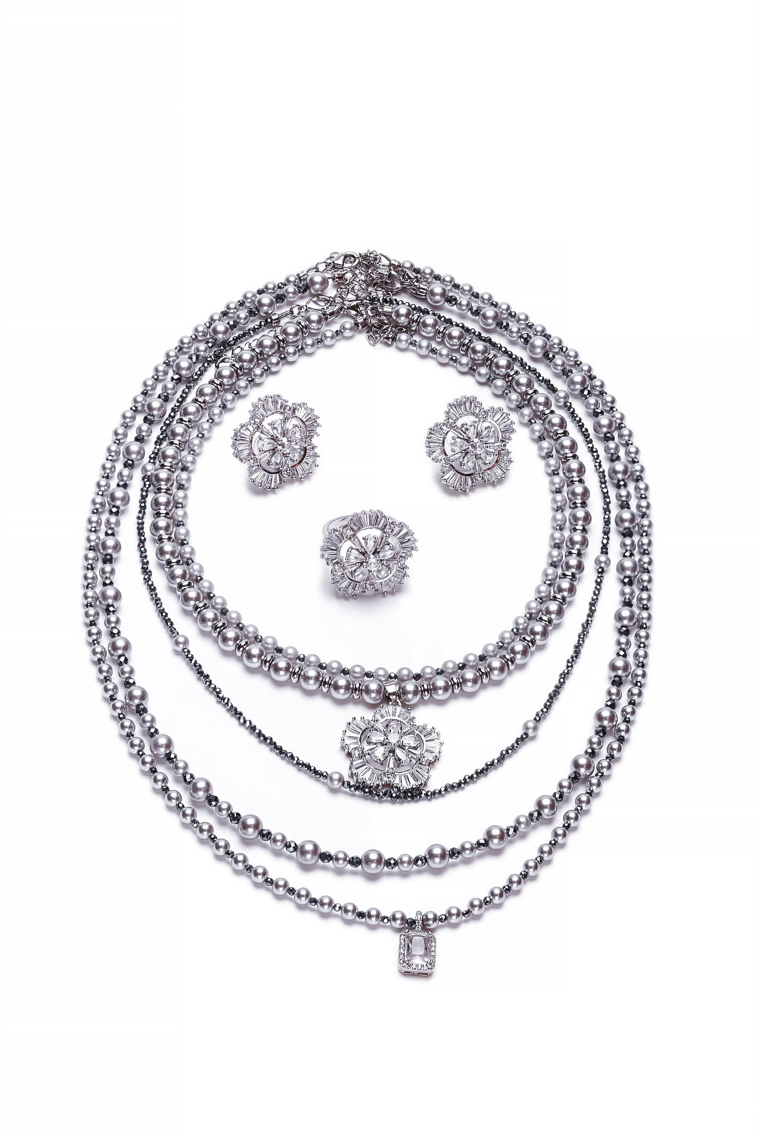 Фотографии для каталогов и интернет-магазинов. Предметный фотограф в Москве и Московской области