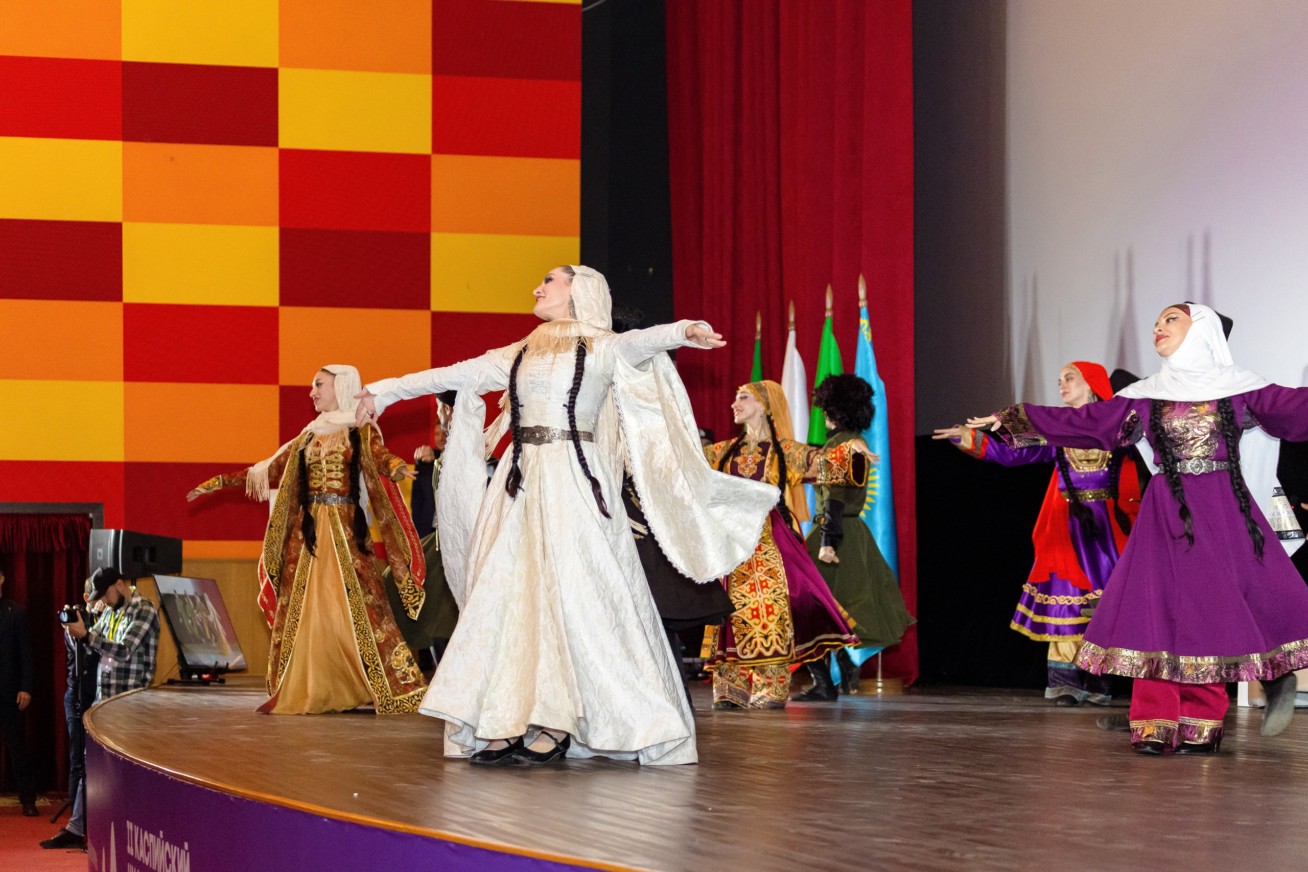 Репортажные съёмки мероприятий. Свадебный и семейный фотограф в Каспийске Алёна Нурмагомедова