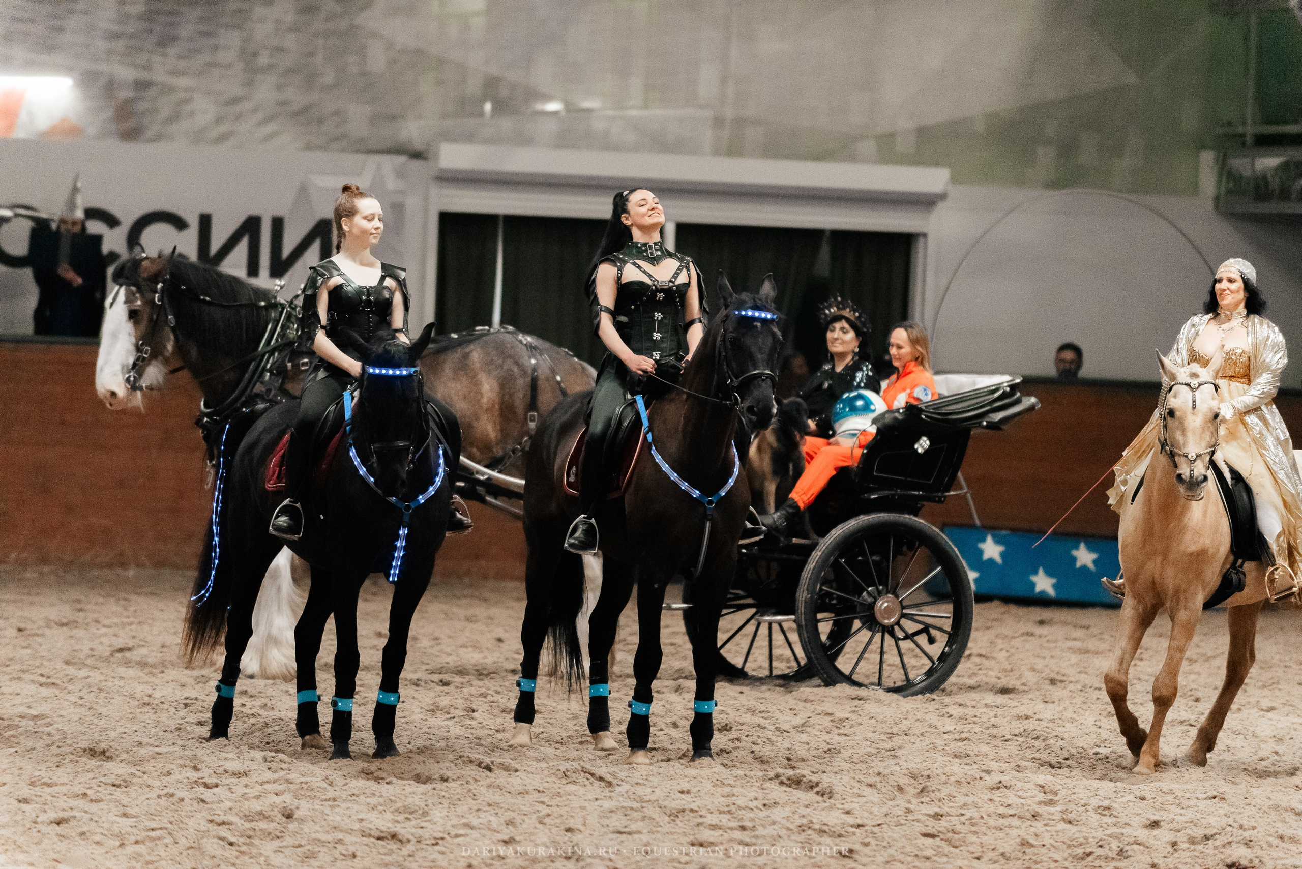 Конное представление «Дыхание Звёзд». Конный фотограф Куракина Дарья • Фотосессии с лошадьми