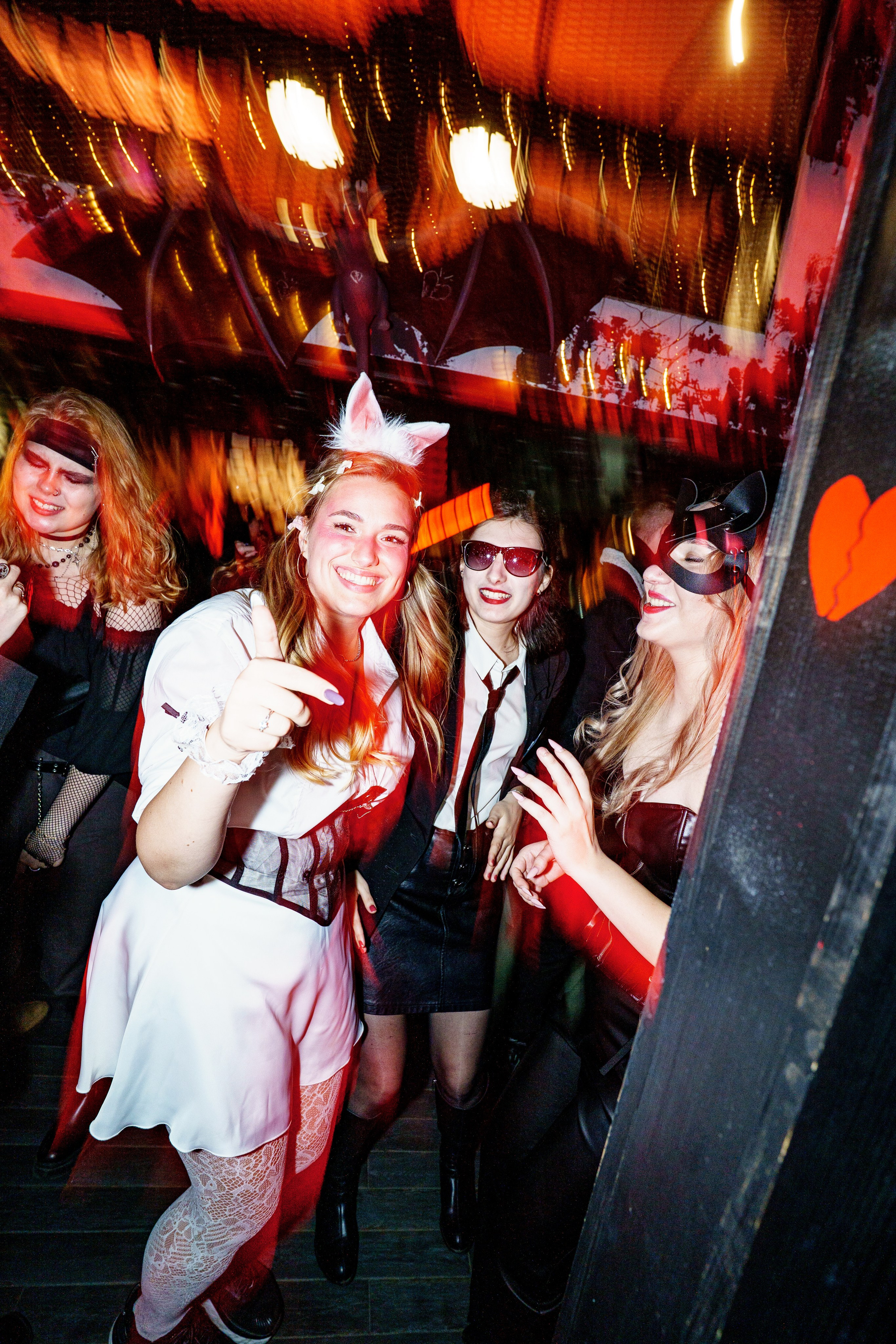 Halloween party. Бар разбитых сердец. Концертный и репортажный фотограф в Санкт-Петербурге Слава Пахомов