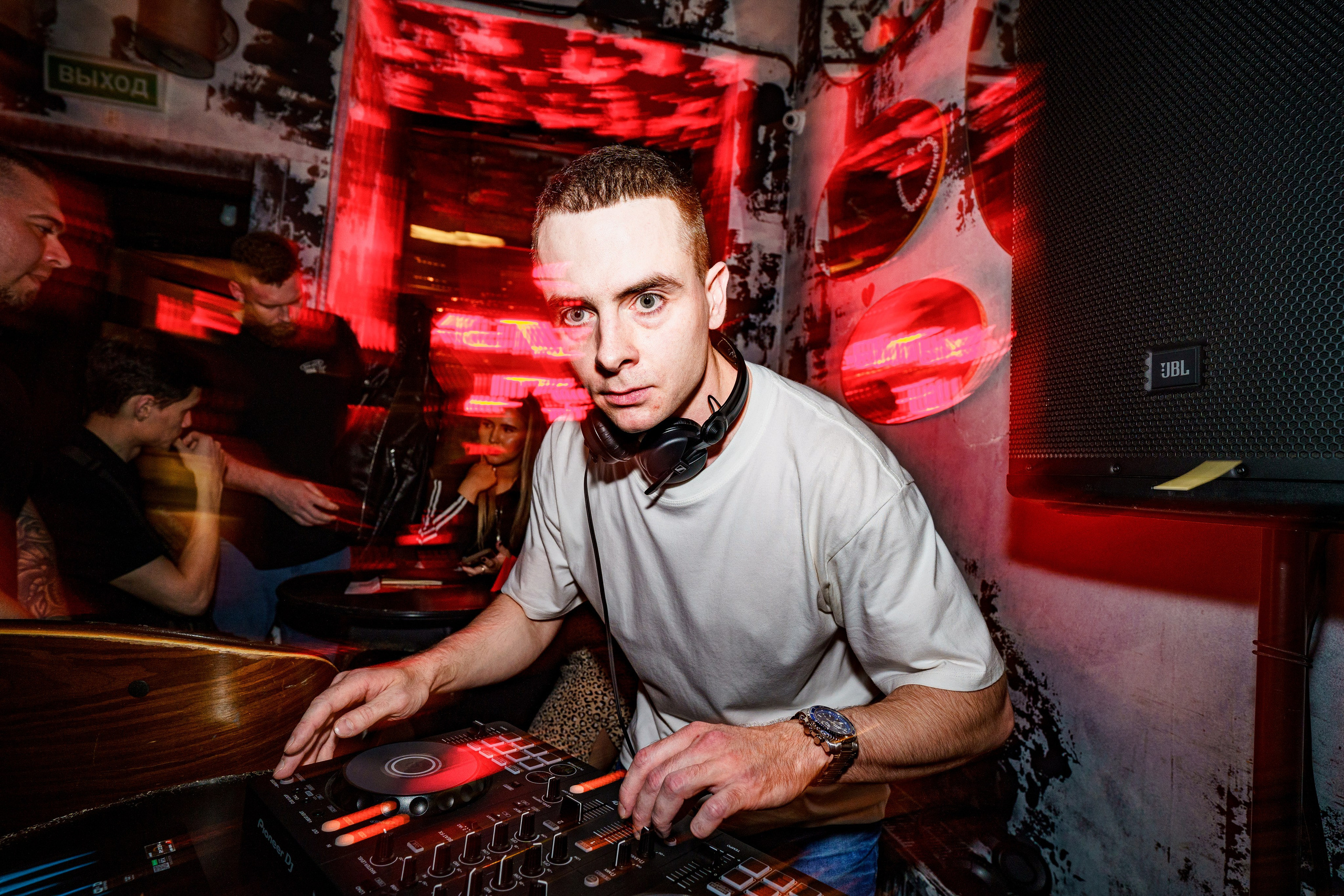 Бар разбитых сердец — 10/12 DJ's. Концертный и репортажный фотограф в Санкт-Петербурге Слава Пахомов