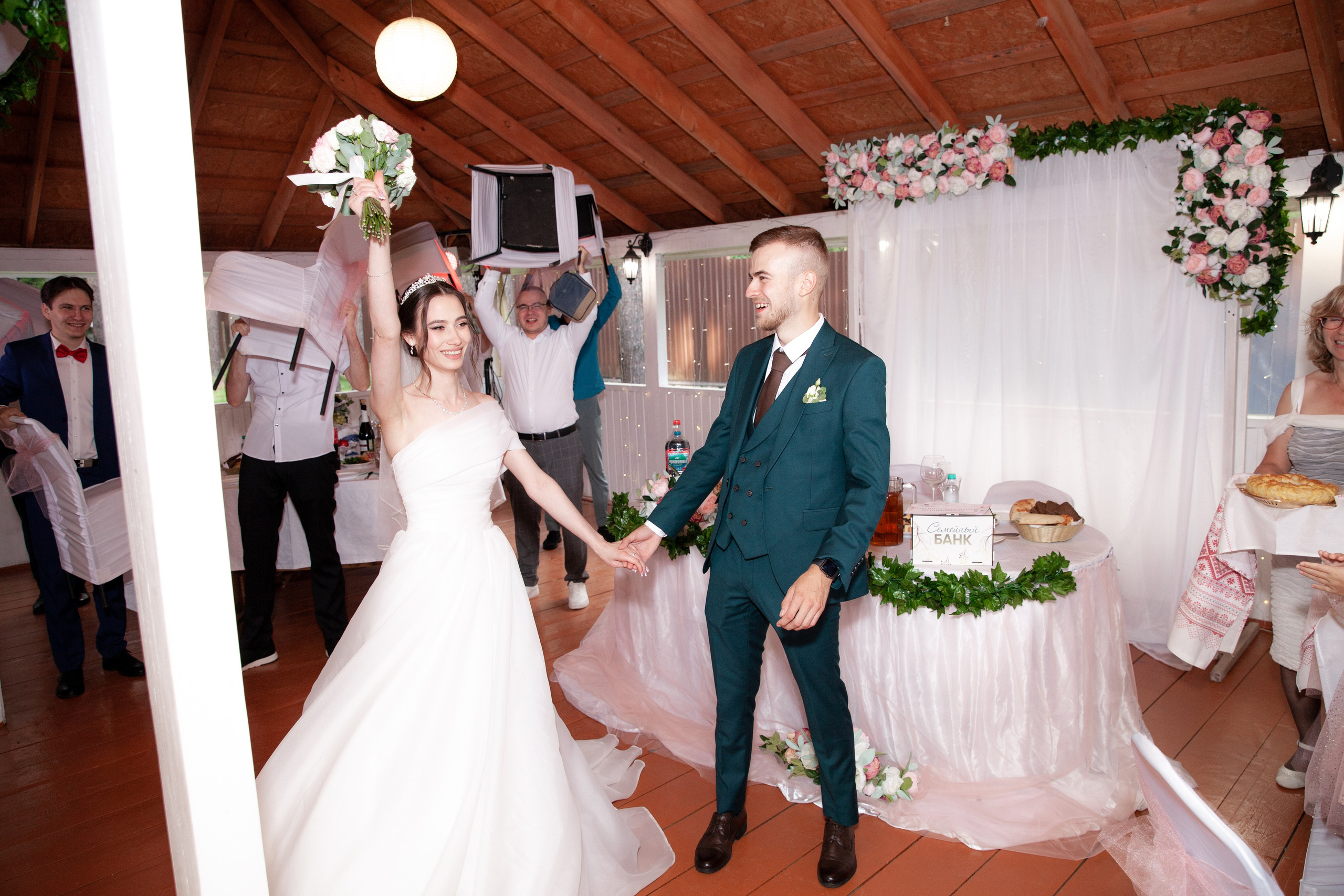 Свадебная фотосессия Екатерины и Ивана. Фотограф в Железнодорожном и Балашихе