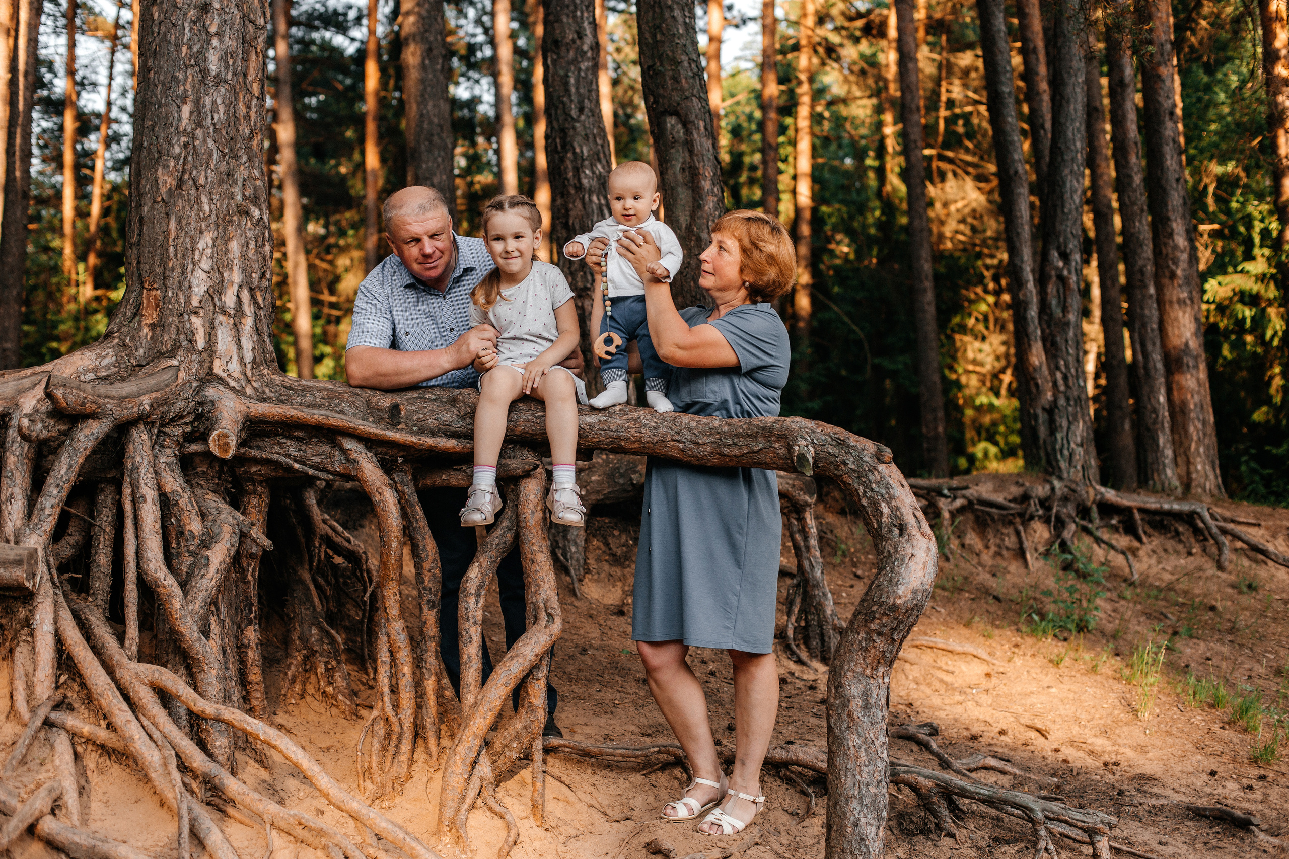 Виктория и её семья. Семейный фотограф в Минске Саша Павлюк