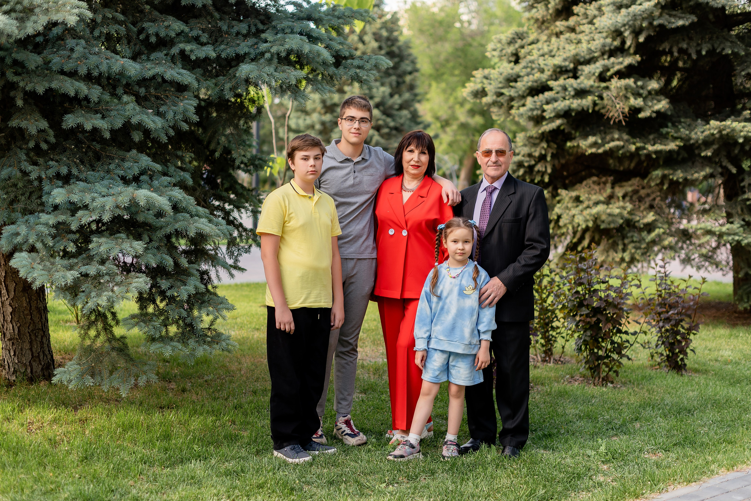 Людмила Ивановна с семьей. Фотограф Татьяна Иванчикова