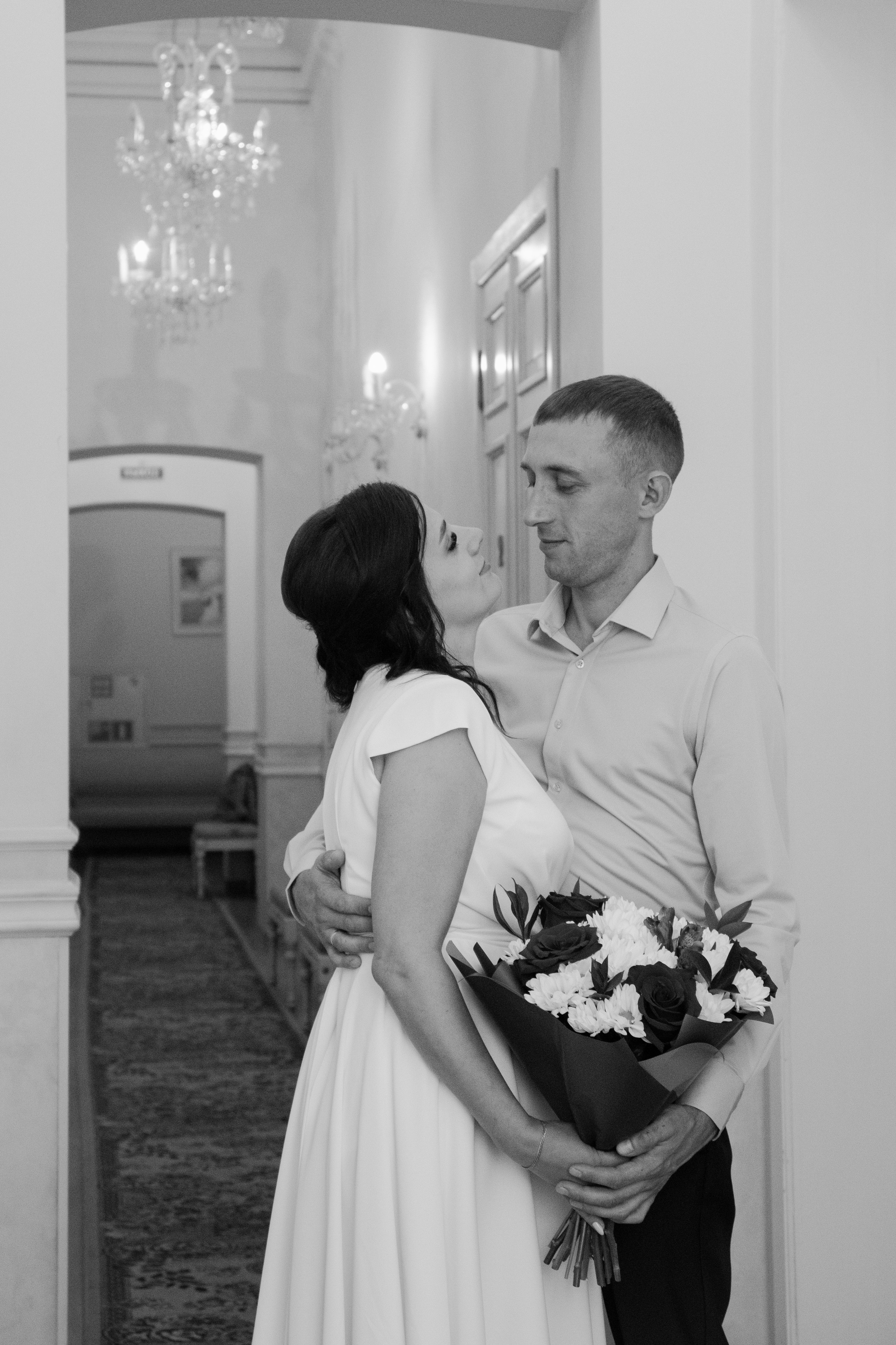 Свадебная фотосессия в ЗАГСе Дворца Бракосочетаний города Томск