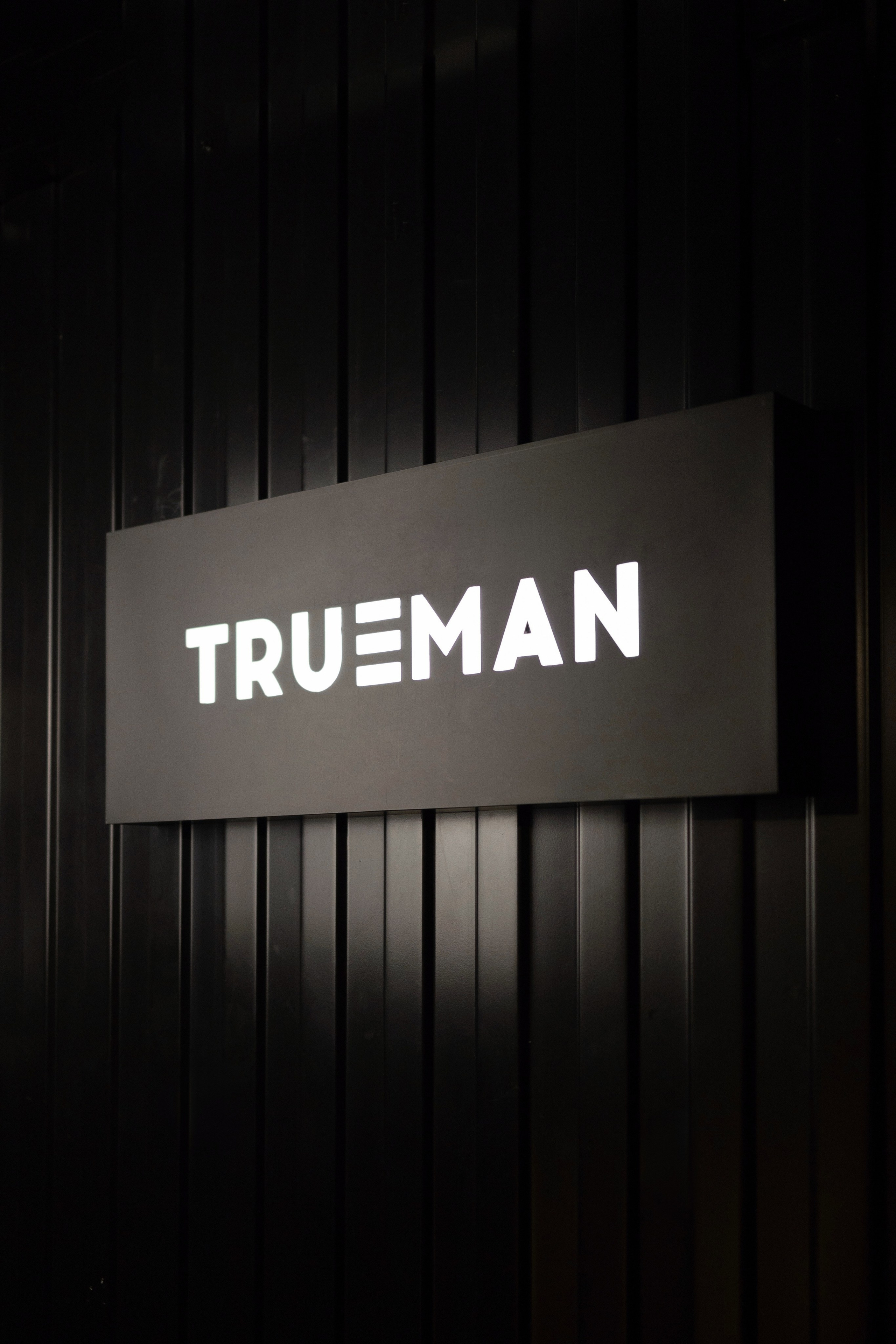 Контент съёмка для барбершопа «TRUEMAN». Фотограф Гриша Марвин