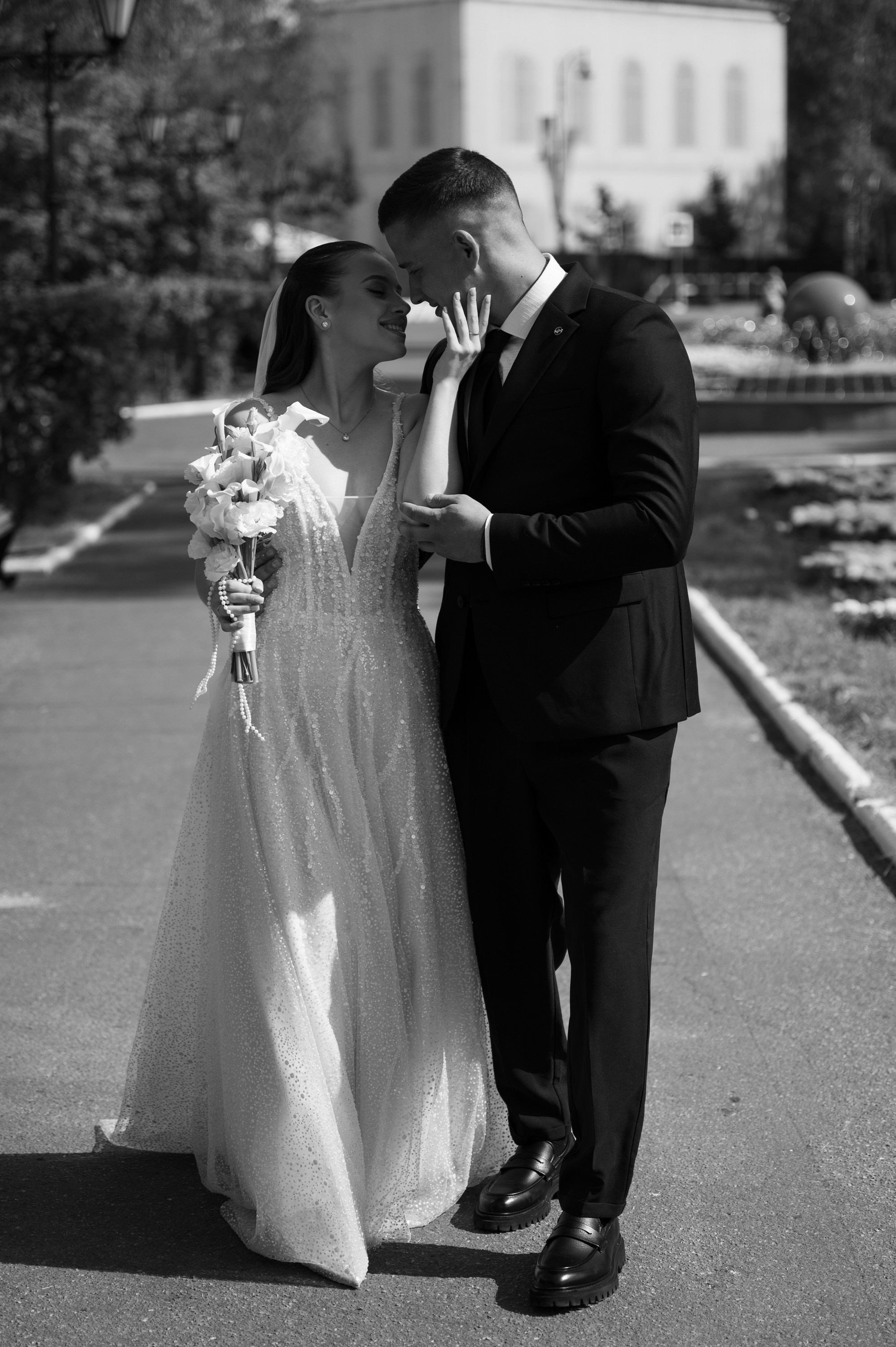 Антон и Виолета. Zhulanovilya