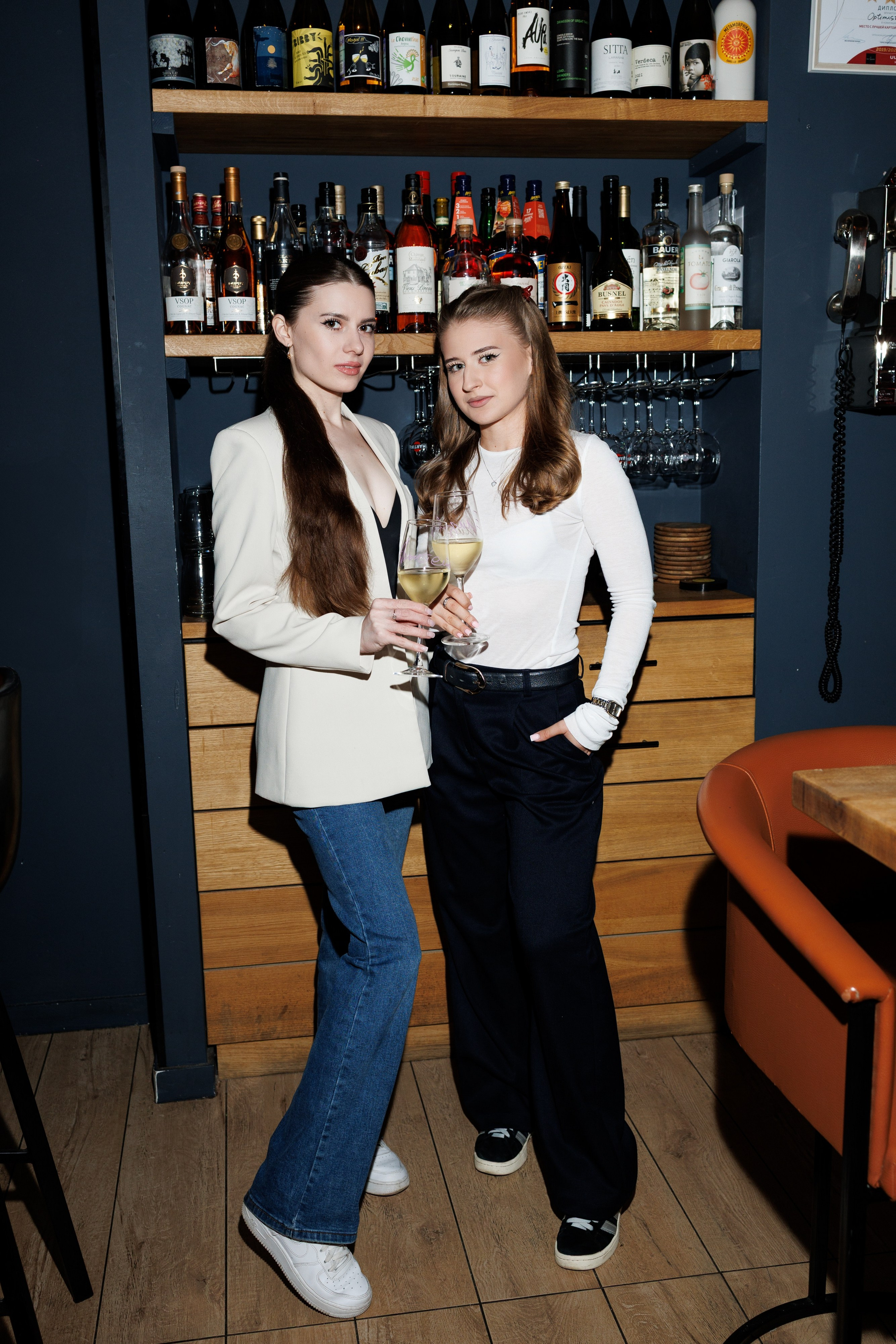 День рождения винного бара Оптимист. Https://andreysolodov.ru