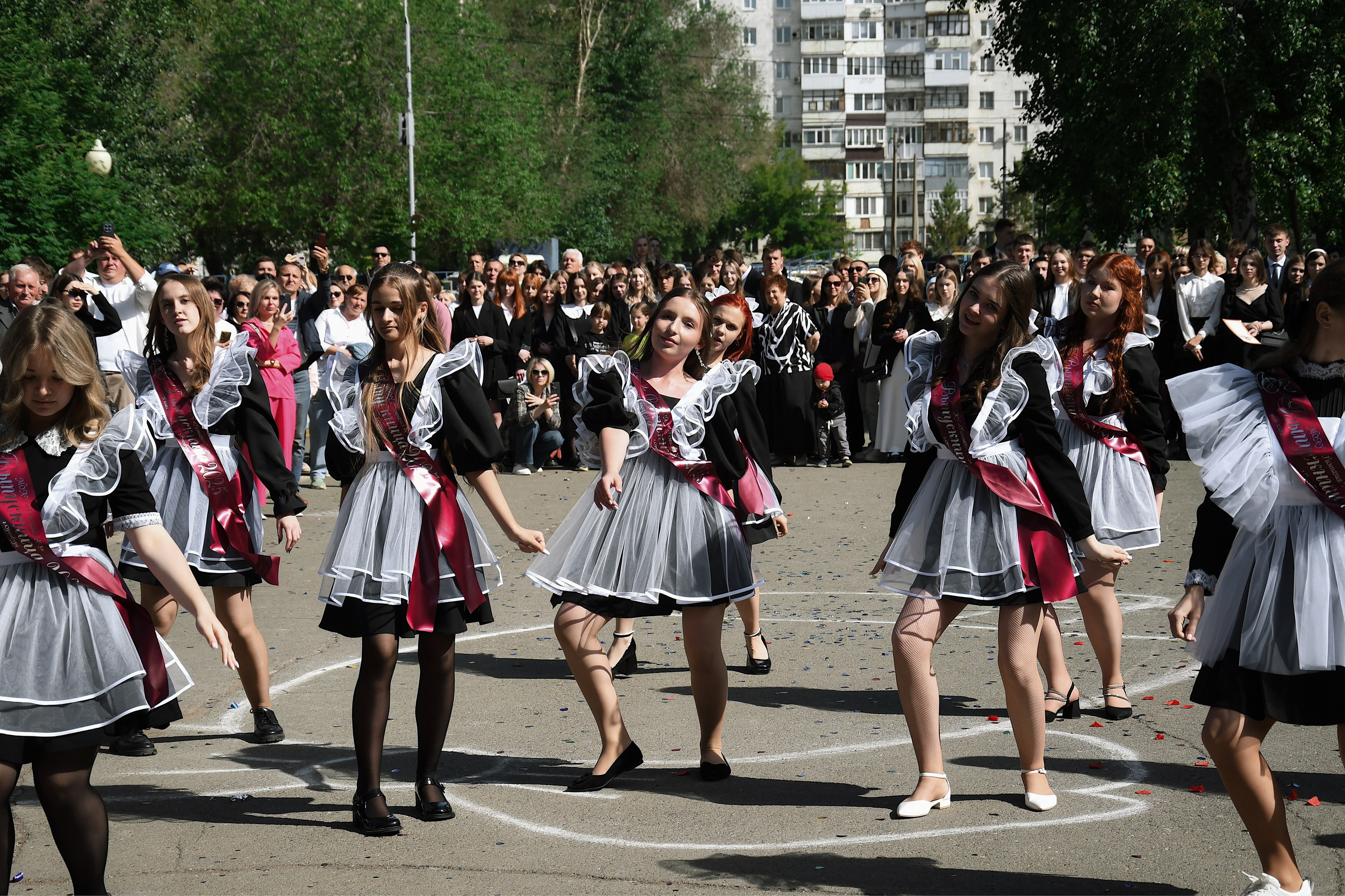 Линейка Гимназия Nº3. Фотограф Оренбург I Кристина Подольская