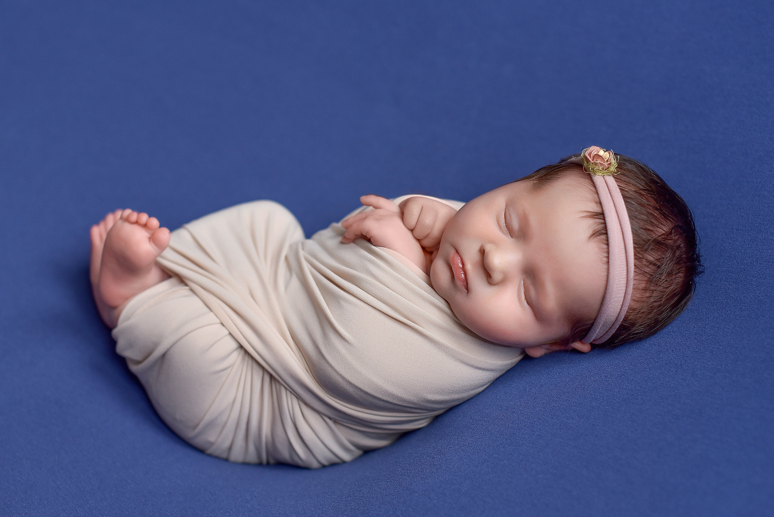 Елена Комиссарова-фотограф новорожденных в г. Иваново