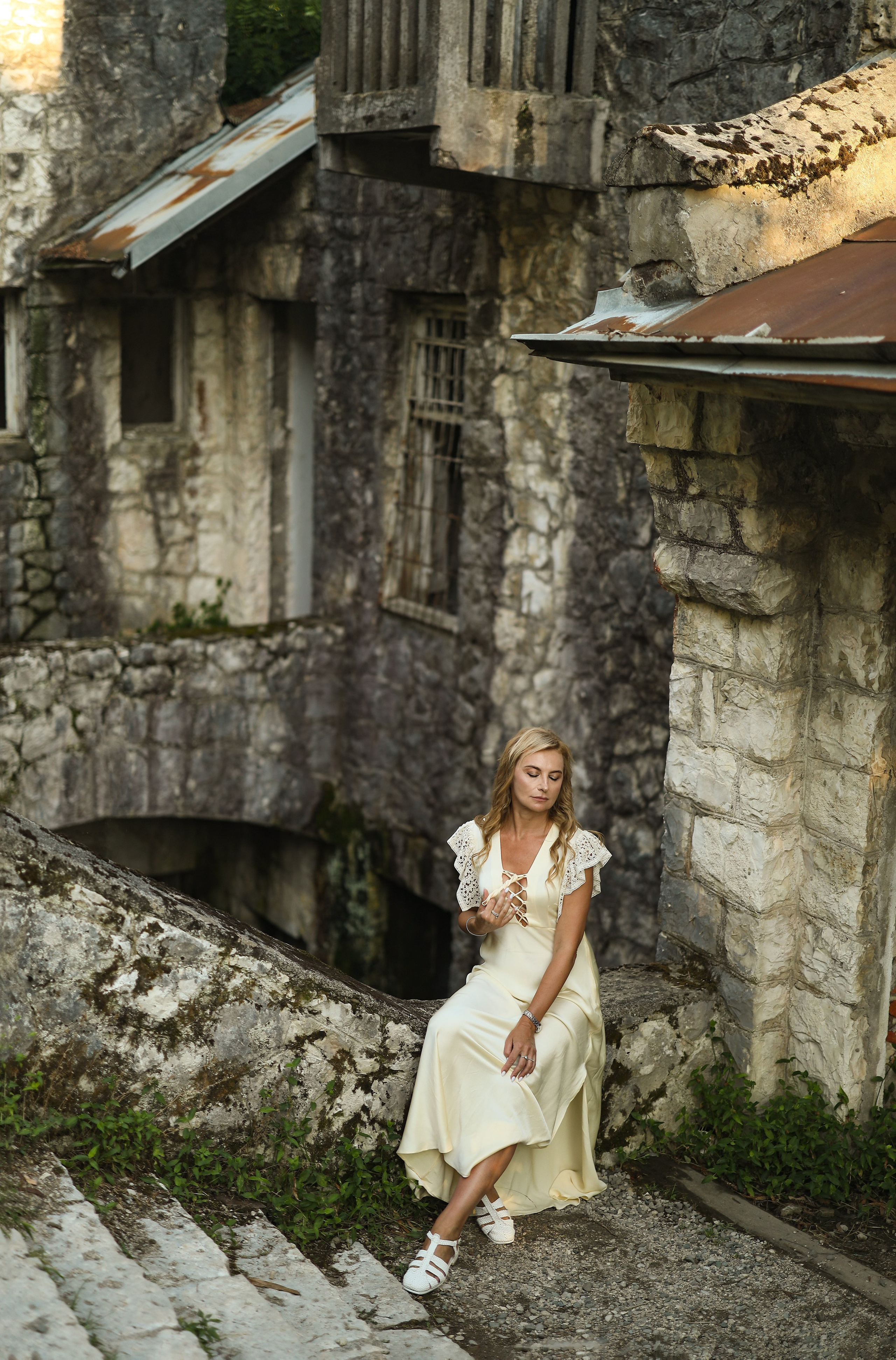 Фотосессия для Натали в замке Княгини Ореховой. Свадебный и семейный фотограф в Абхазии Жанна Соснина