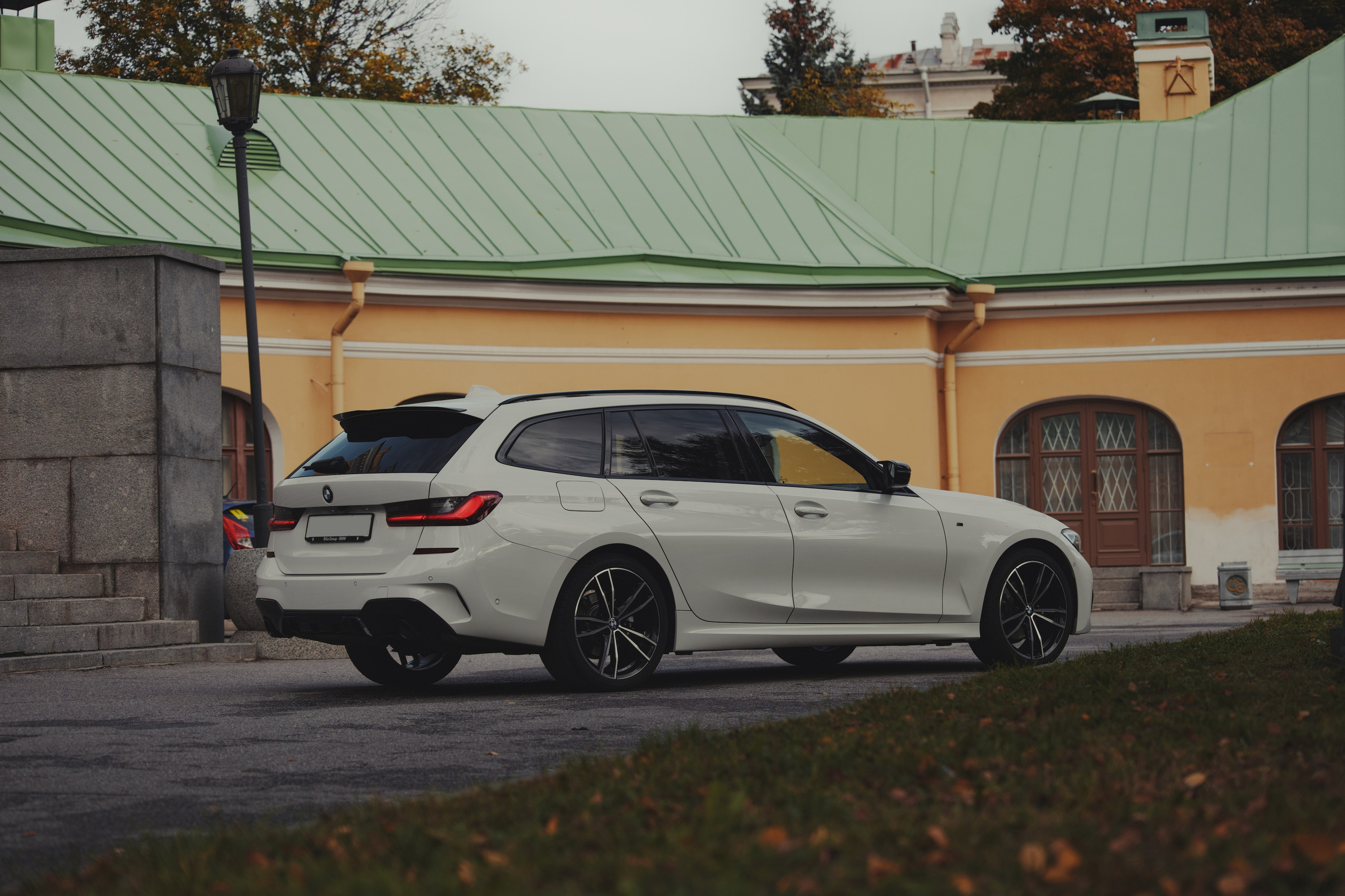 BMW 3 Autumn lowlights. Портретный и автомобильный фотограф в Санкт-Петербурге Евгений Черепанов