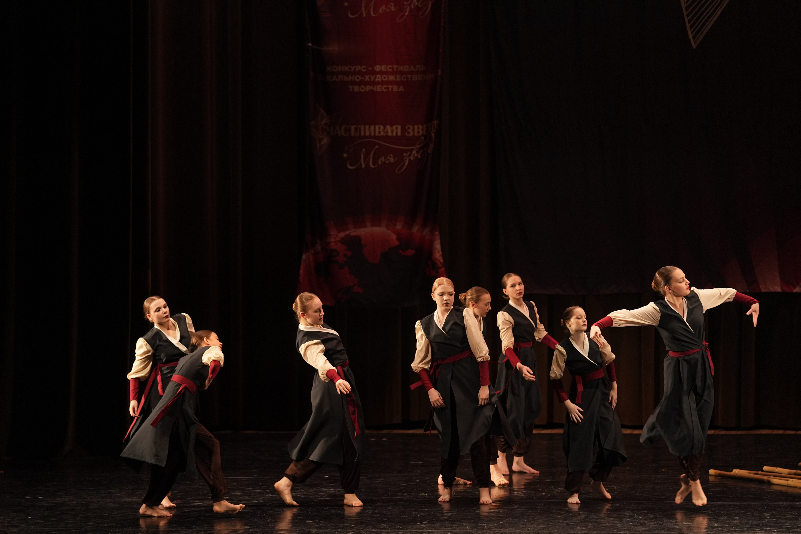 7 декабря, блок 3, г. Москва. Золотое яблочко