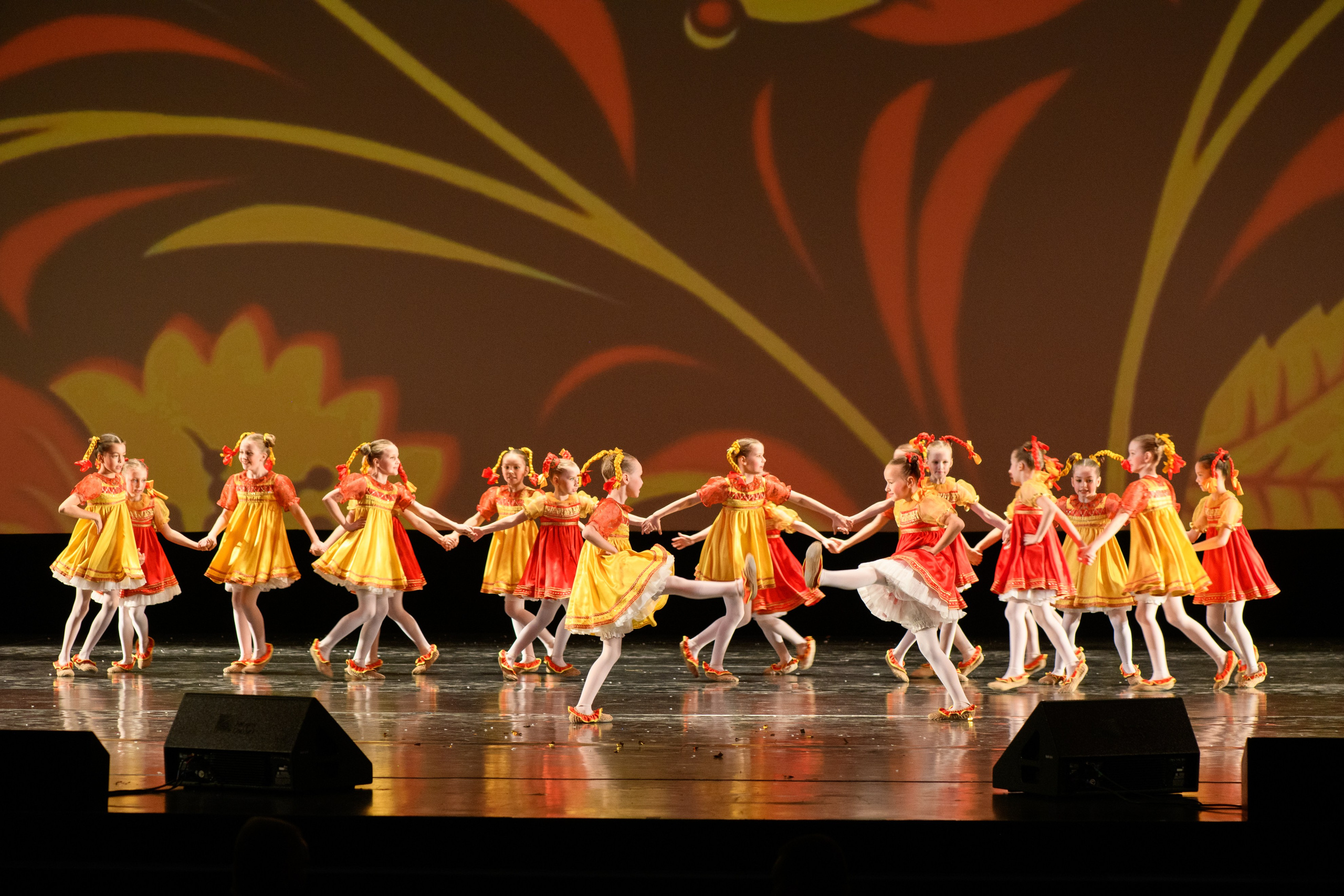 23 апреля, часть 2, БКЗ Октябрьский, г. Санкт-Петербург. Золотое яблочко