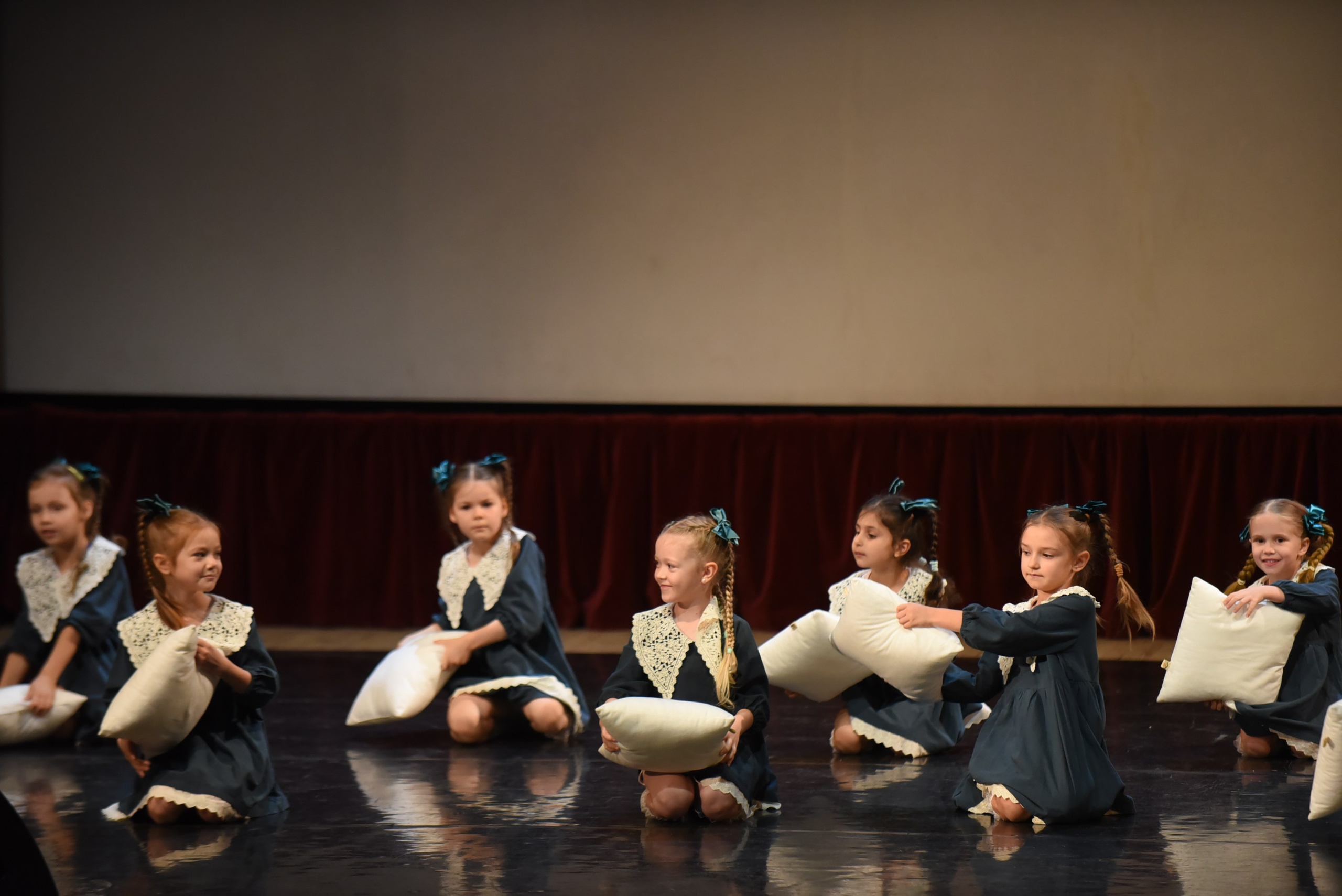 17 ноября, 3 блок, г. Москва. Золотое яблочко