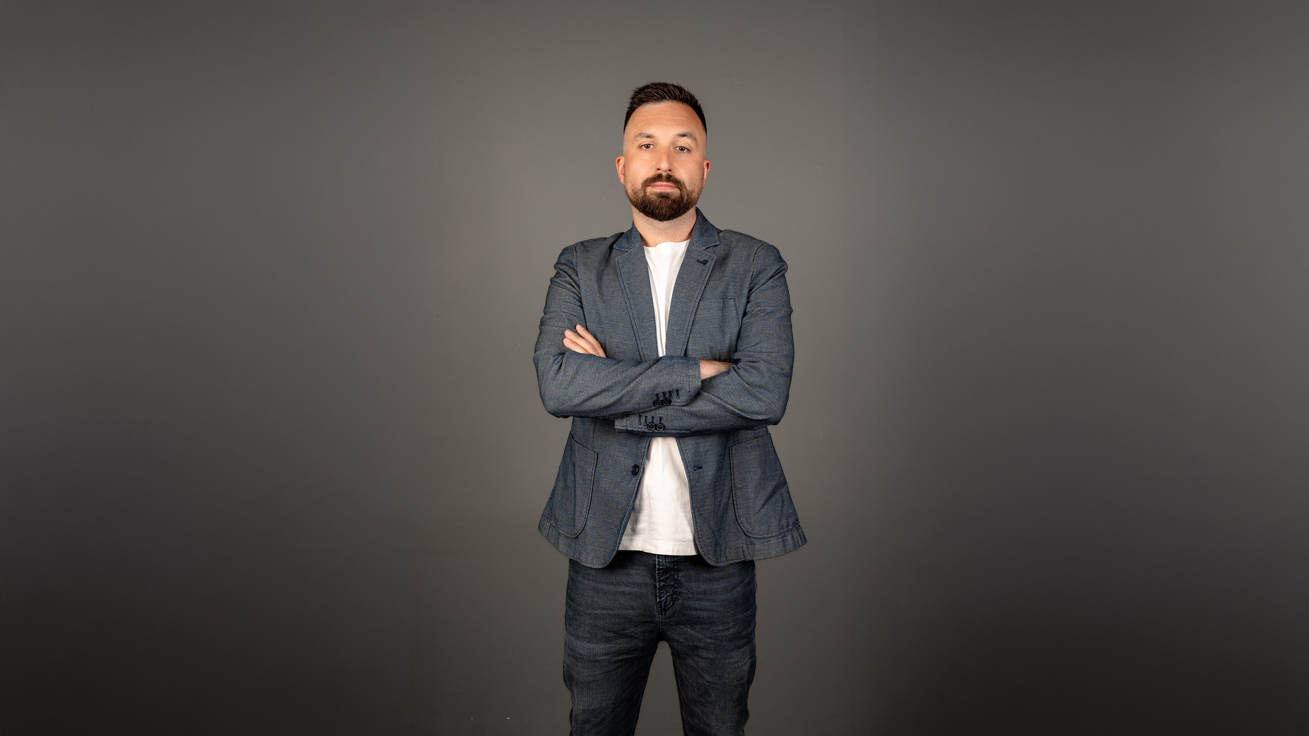 Портретный фотограф в Санкт-Петербурге. Интерьерный фотограф. Фото- видеосъемка недвижимости Санкт-Петербург