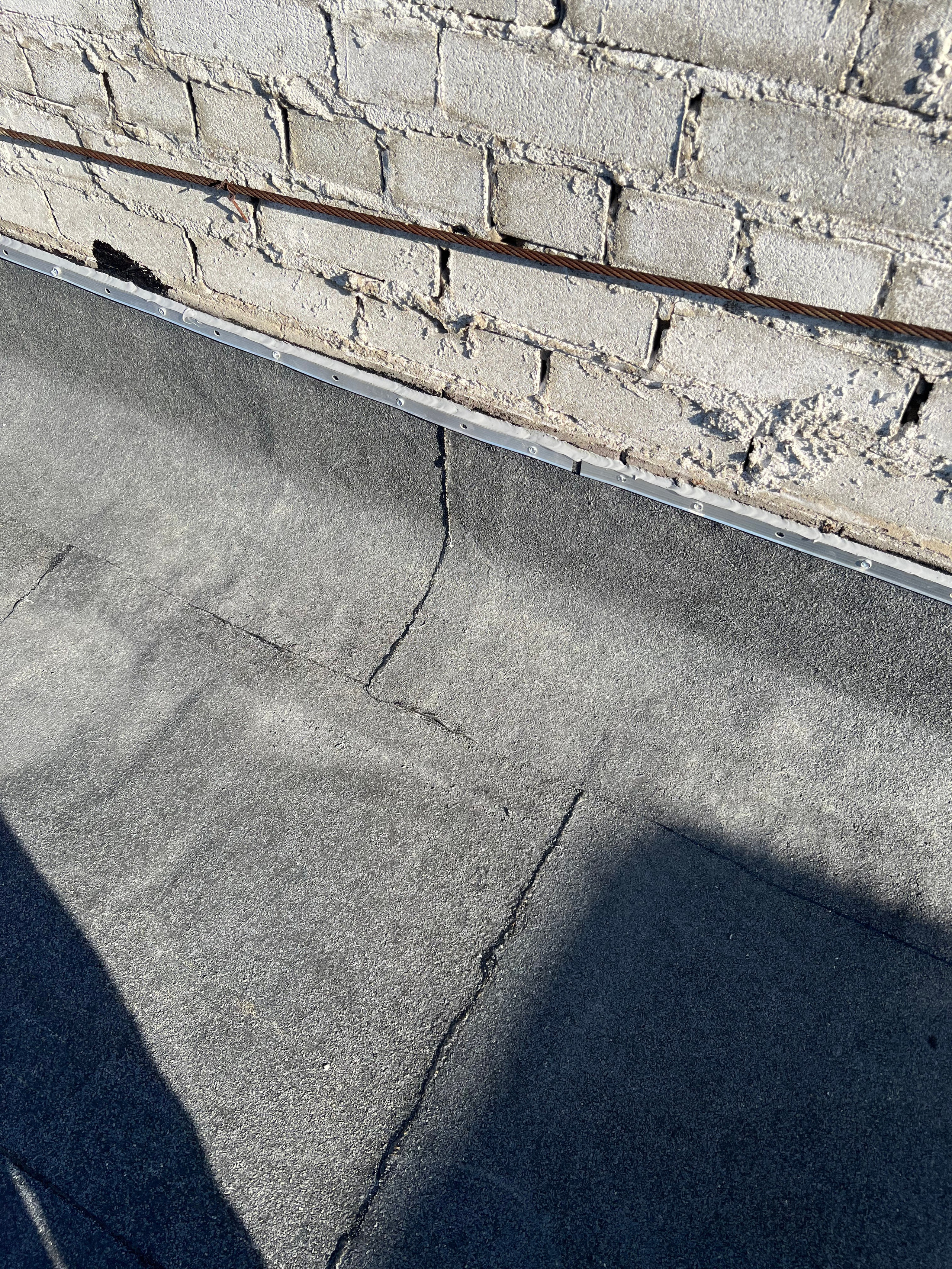 ТСЖ Строителей 33 Монтаж наплавляемой кровли