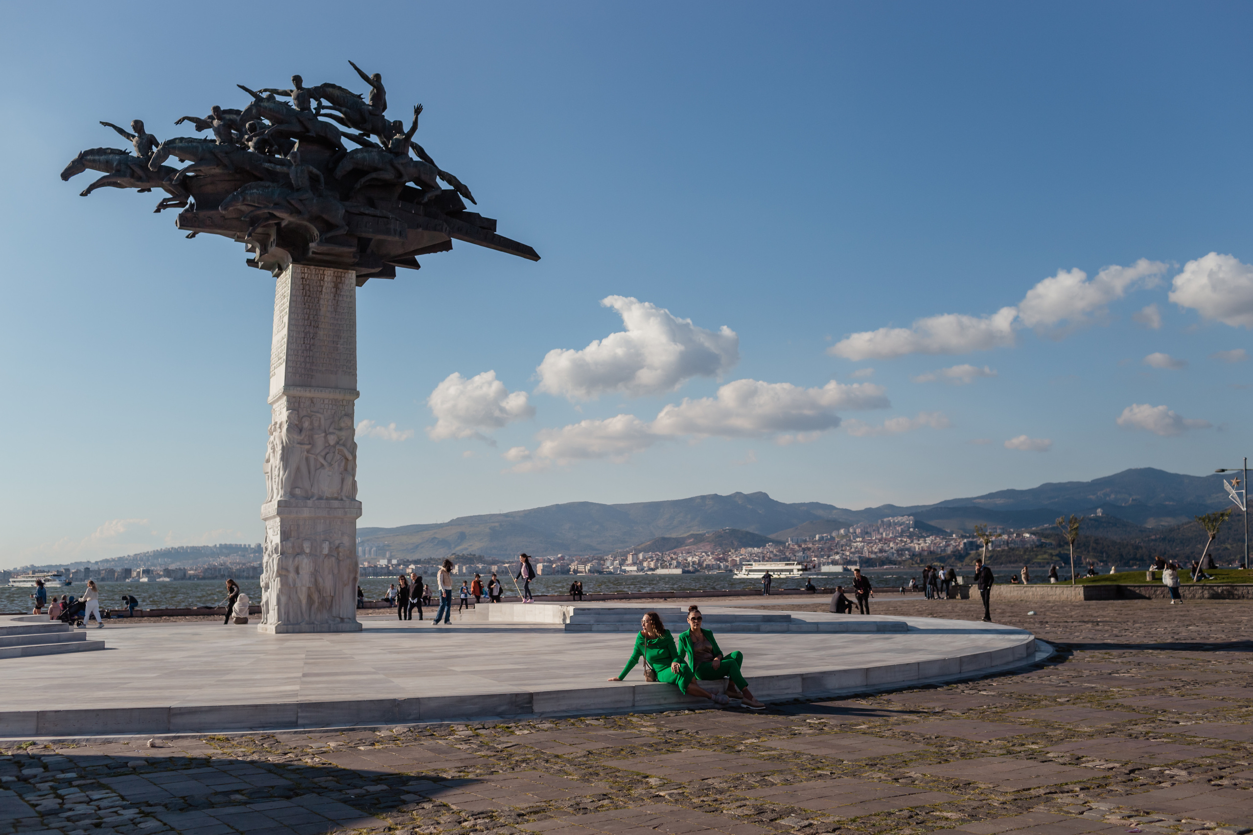Walk in Izmir. Professional family and children’s photographer in Izmir Irina Eron