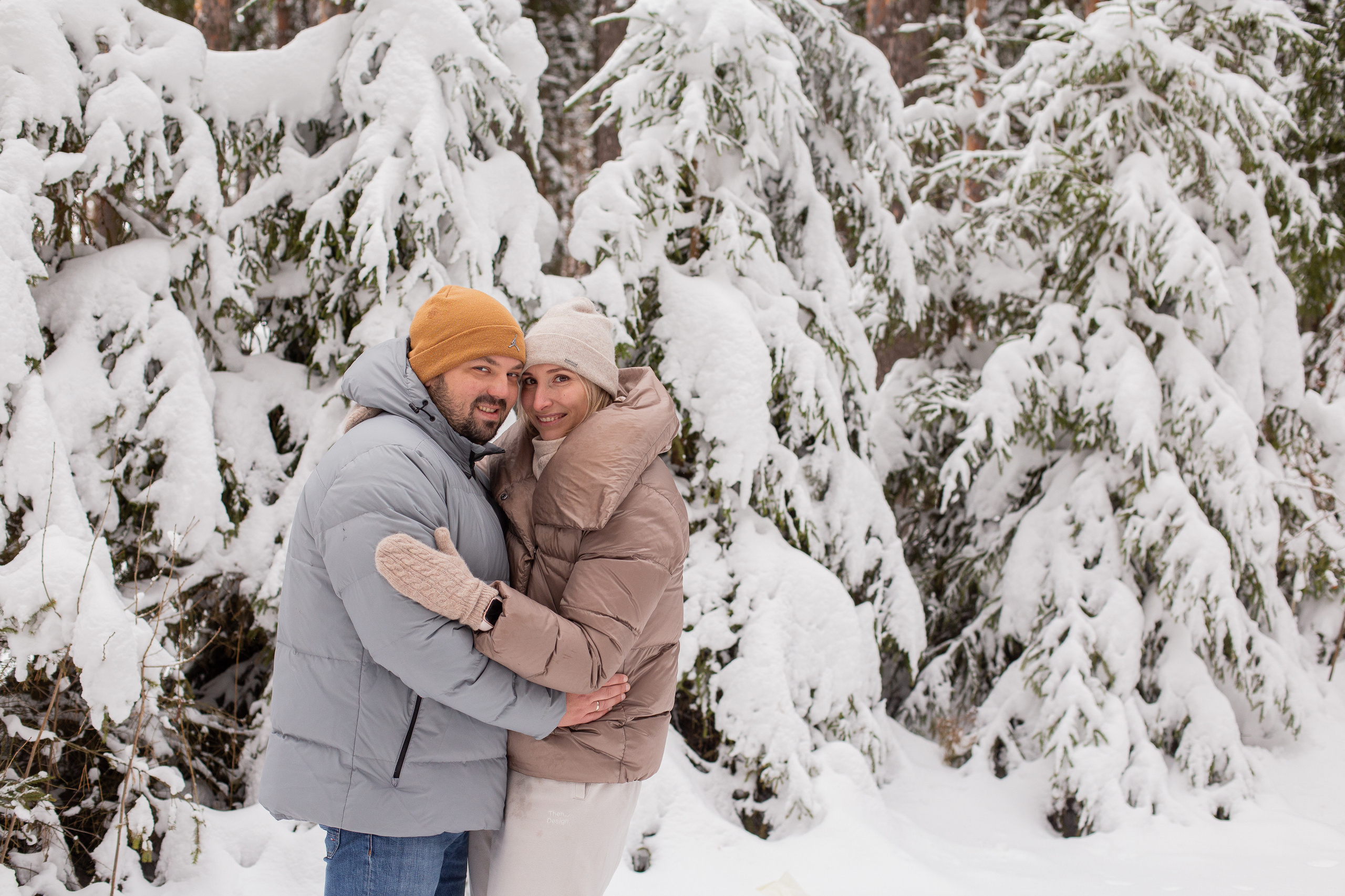 Зимняя фотопрогулка в Изумрудном. Fotograf u Crnoj Gori-porodično fotografisanje sa djecom, lovestory, nekretnine