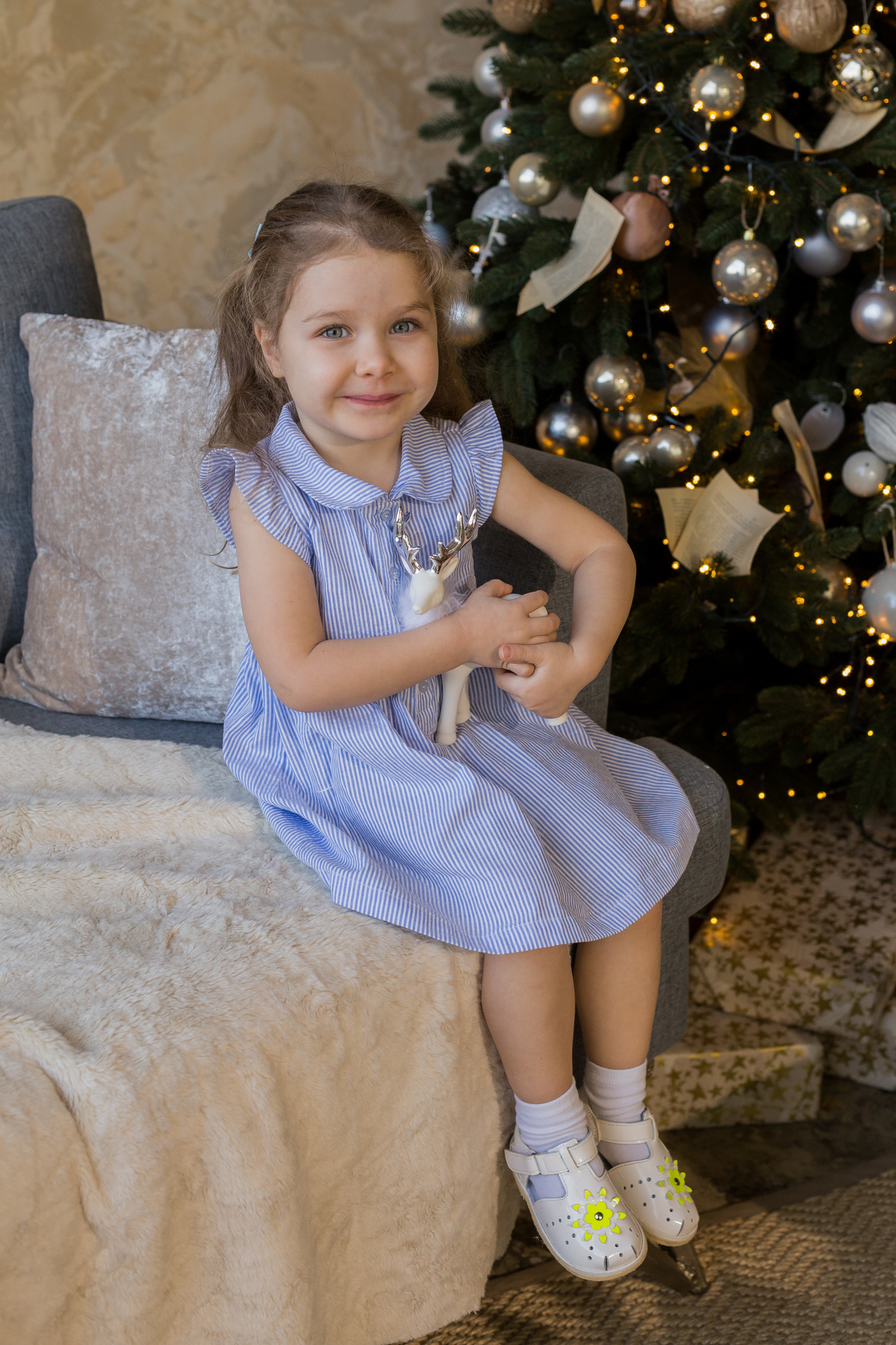 Новогодняя фотосессия в студии. Fotograf u Crnoj Gori-porodično fotografisanje sa djecom, lovestory, nekretnine