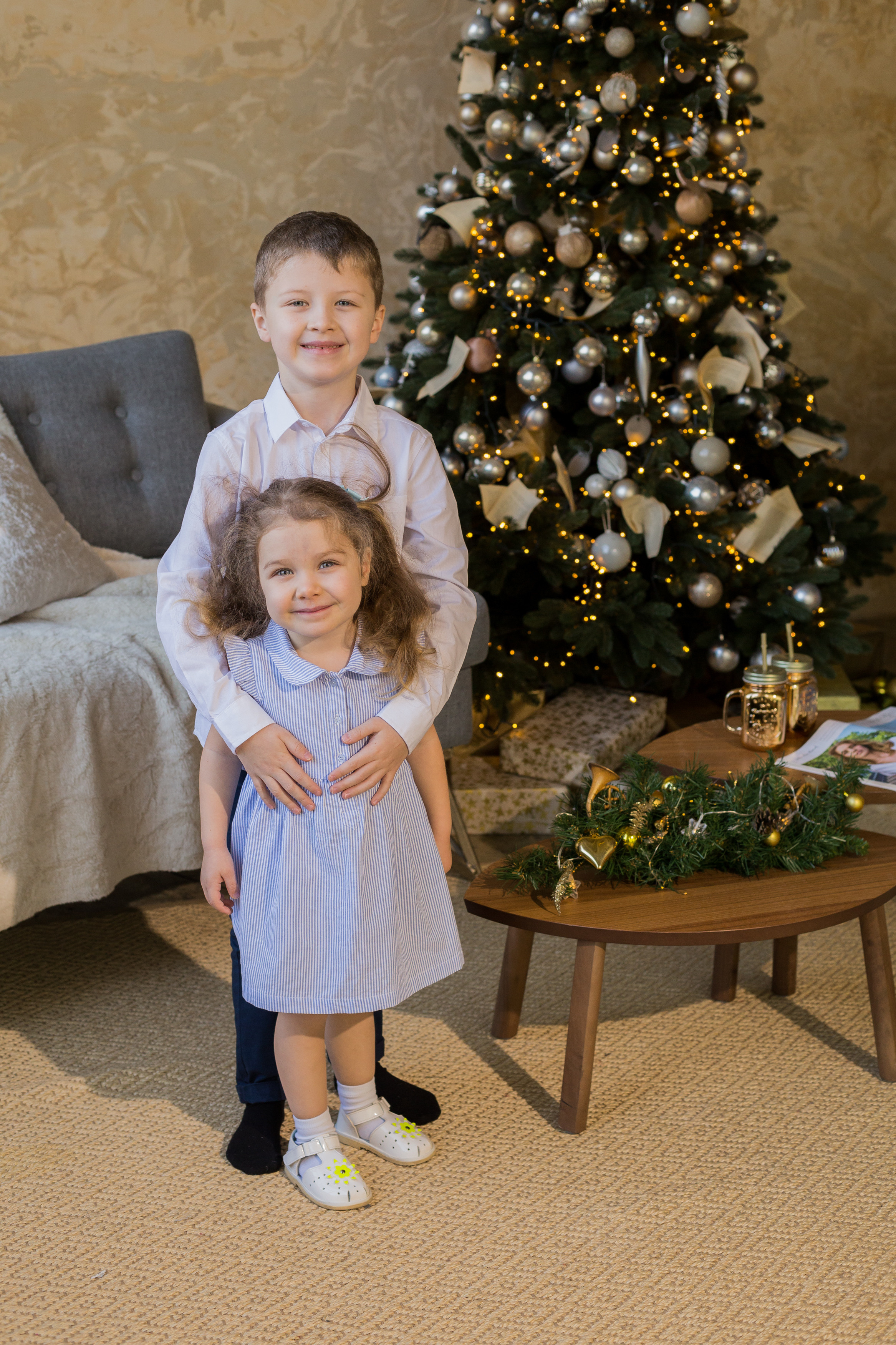 Новогодняя фотосессия в студии. Fotograf u Crnoj Gori-porodično fotografisanje sa djecom, lovestory, nekretnine