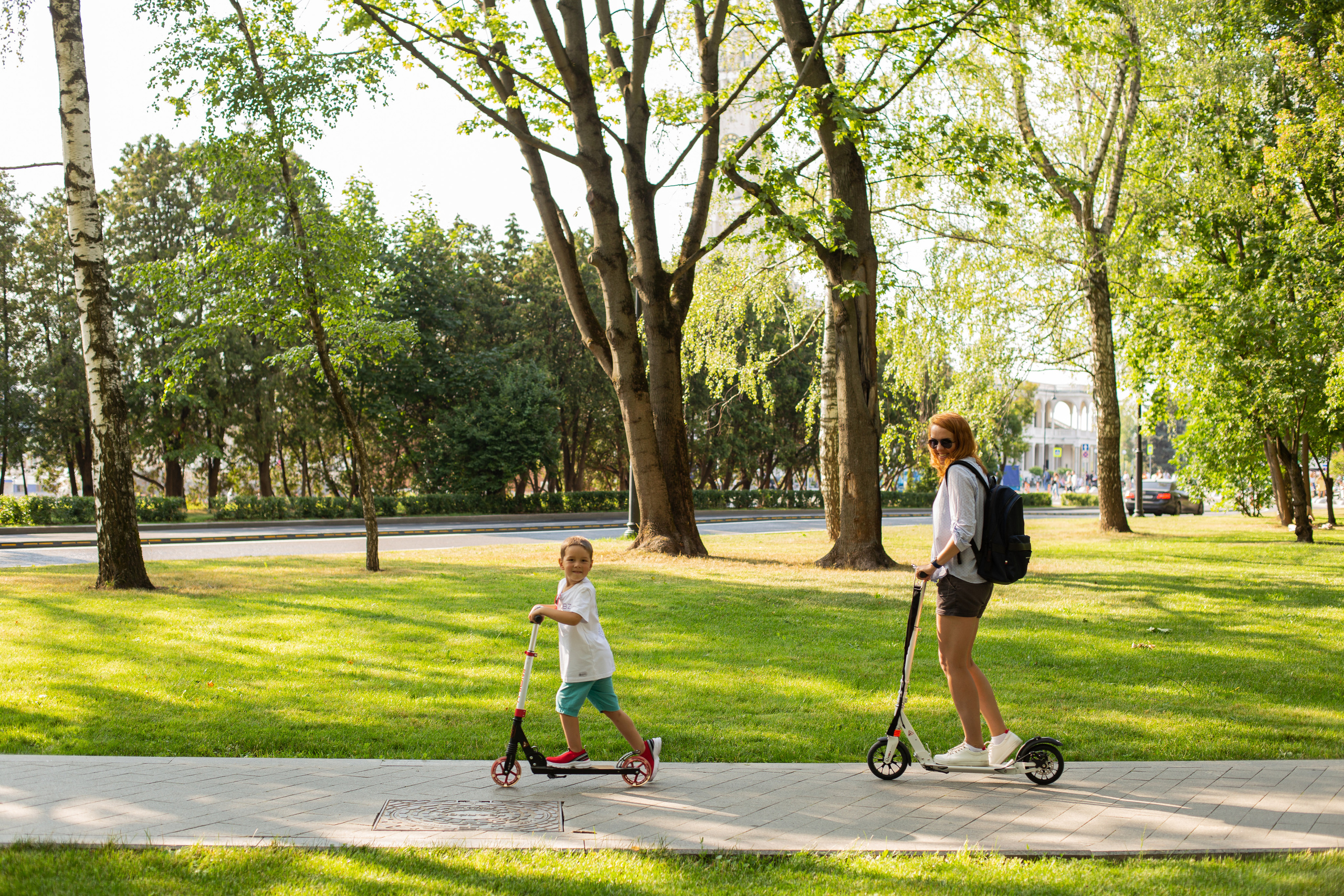 Лена и Саша — фотопрогулка в Москве. Photographer in Montenegro — professional photoshoots