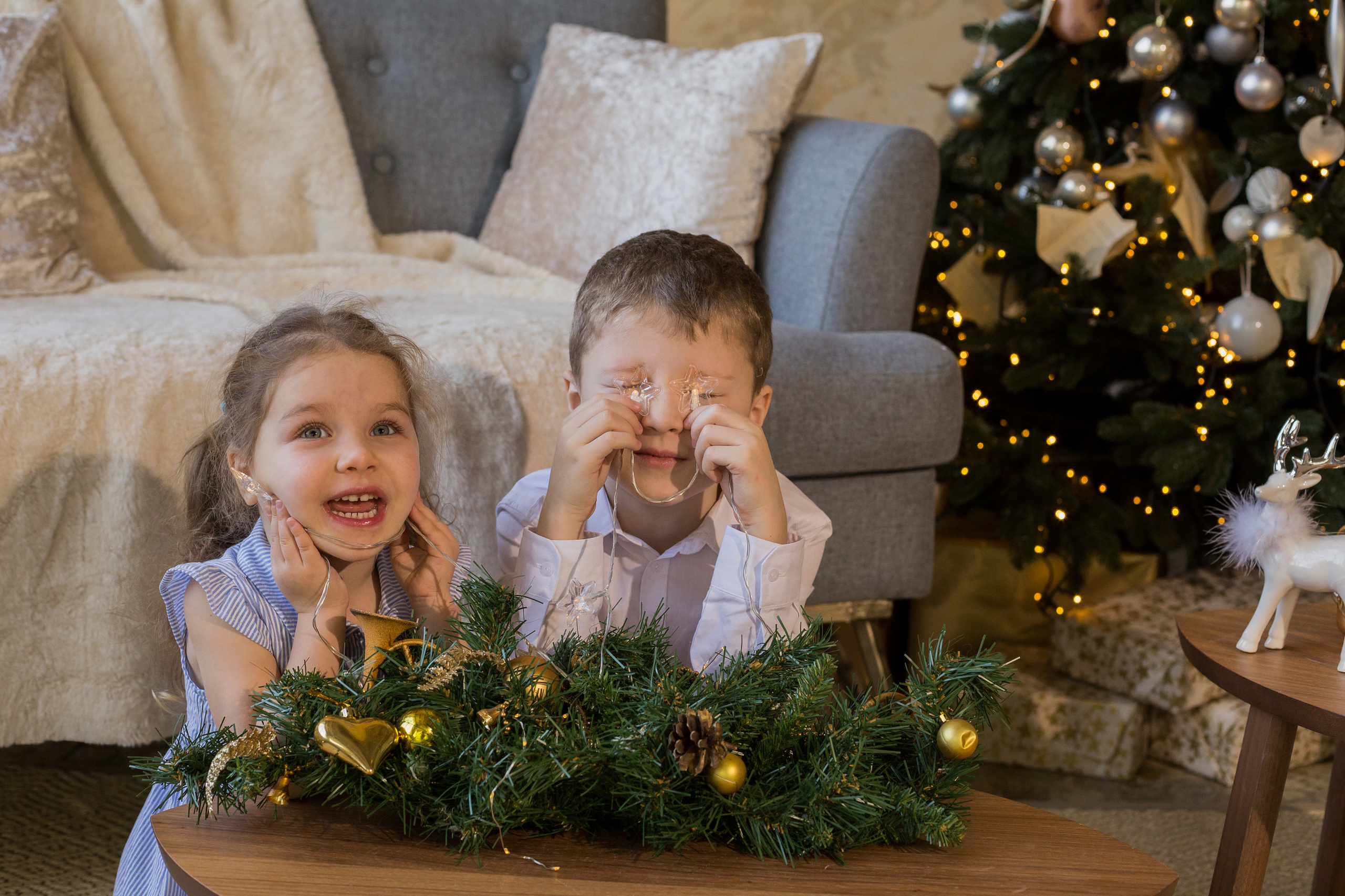 Новогодняя фотосессия в студии. Fotograf u Crnoj Gori-porodično fotografisanje sa djecom, lovestory, nekretnine
