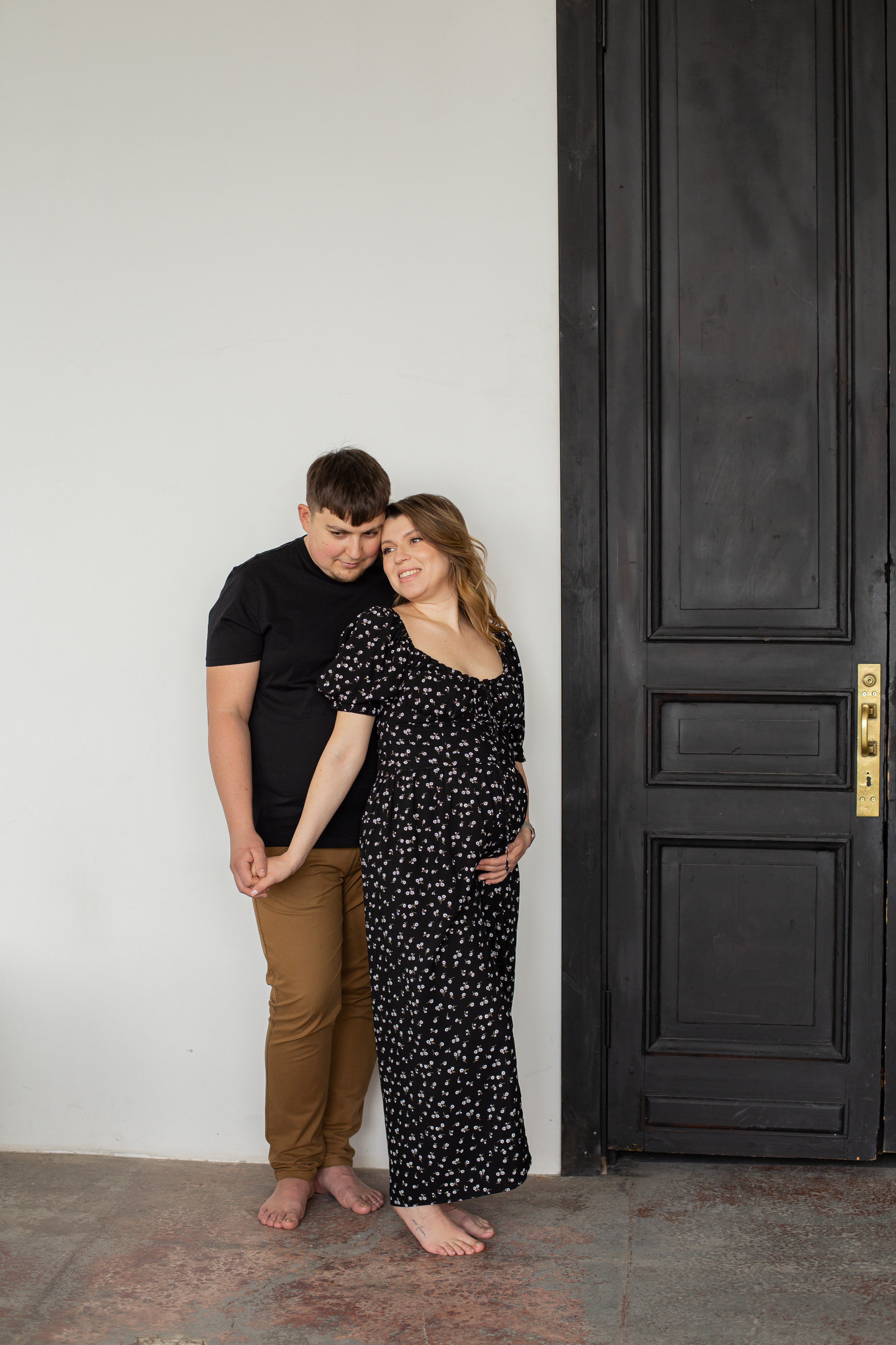 Фотосессия беременности с мужем. Фотограф в Черногории — семейная фотосессия с детьми, лавстори,