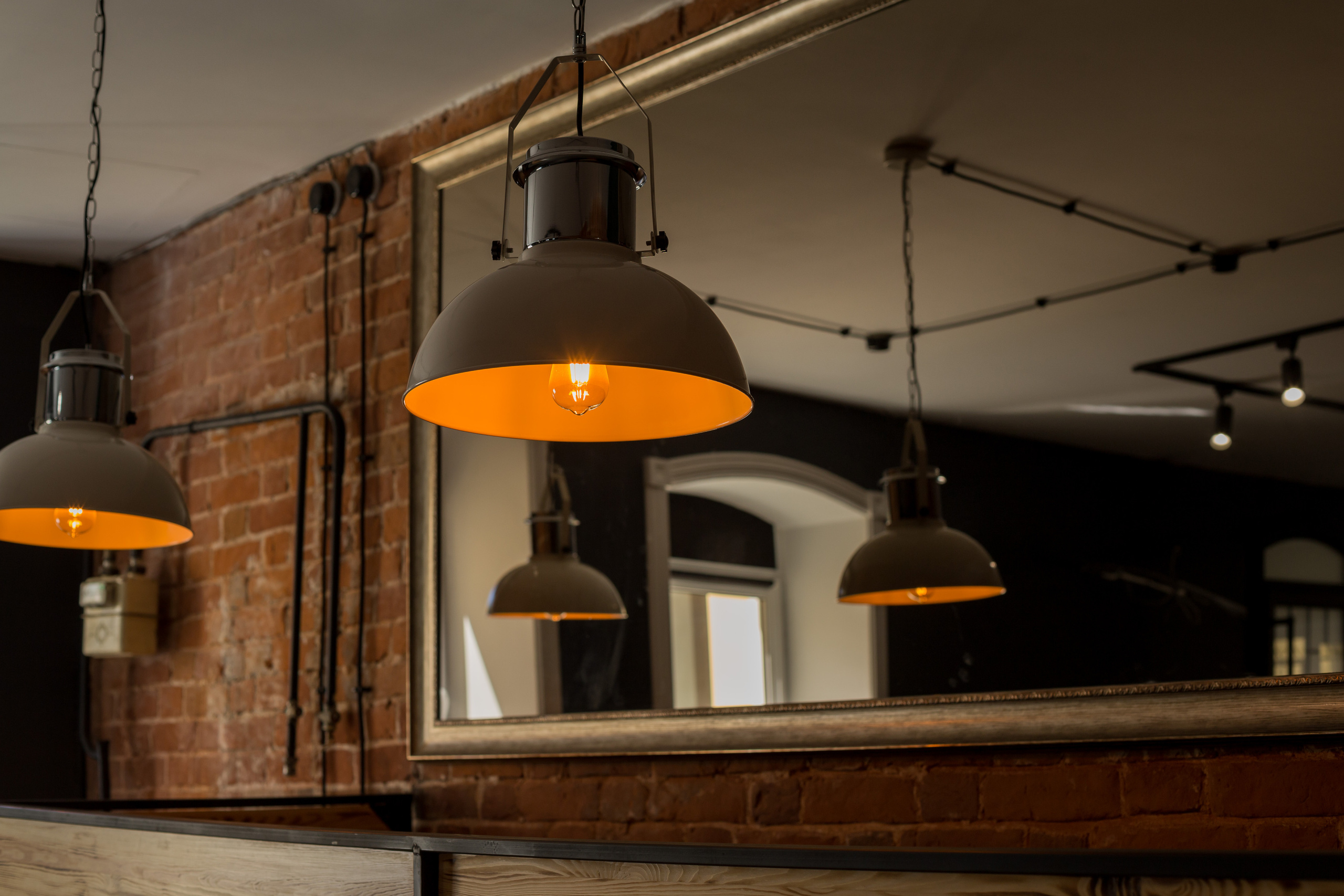 Интерьер офиса. Фотограф в Черногории — семейная фотосессия с детьми, лавстори,