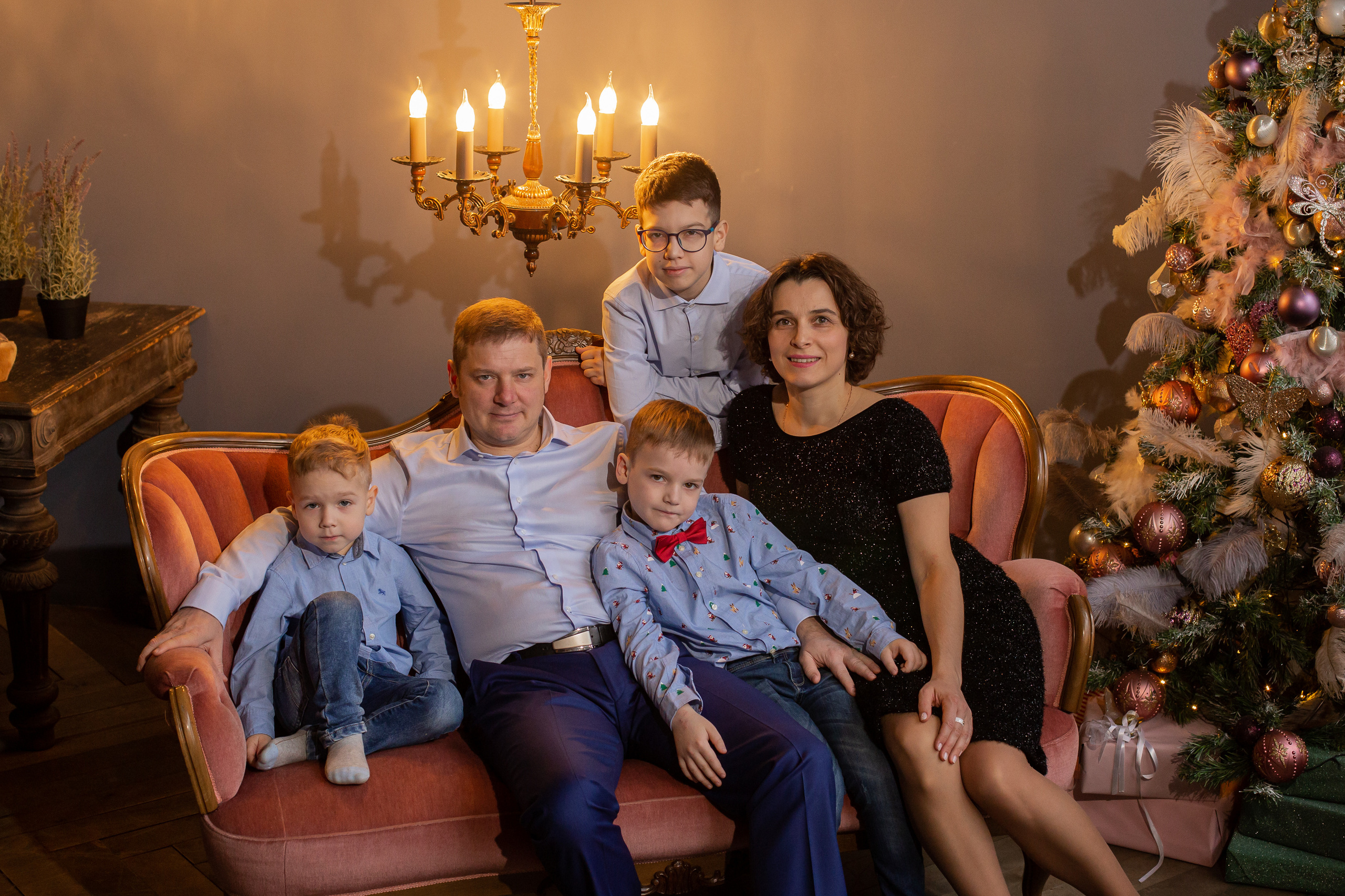 Новогодняя семейная фотосессия 2022. Photographer in Montenegro — professional photoshoots