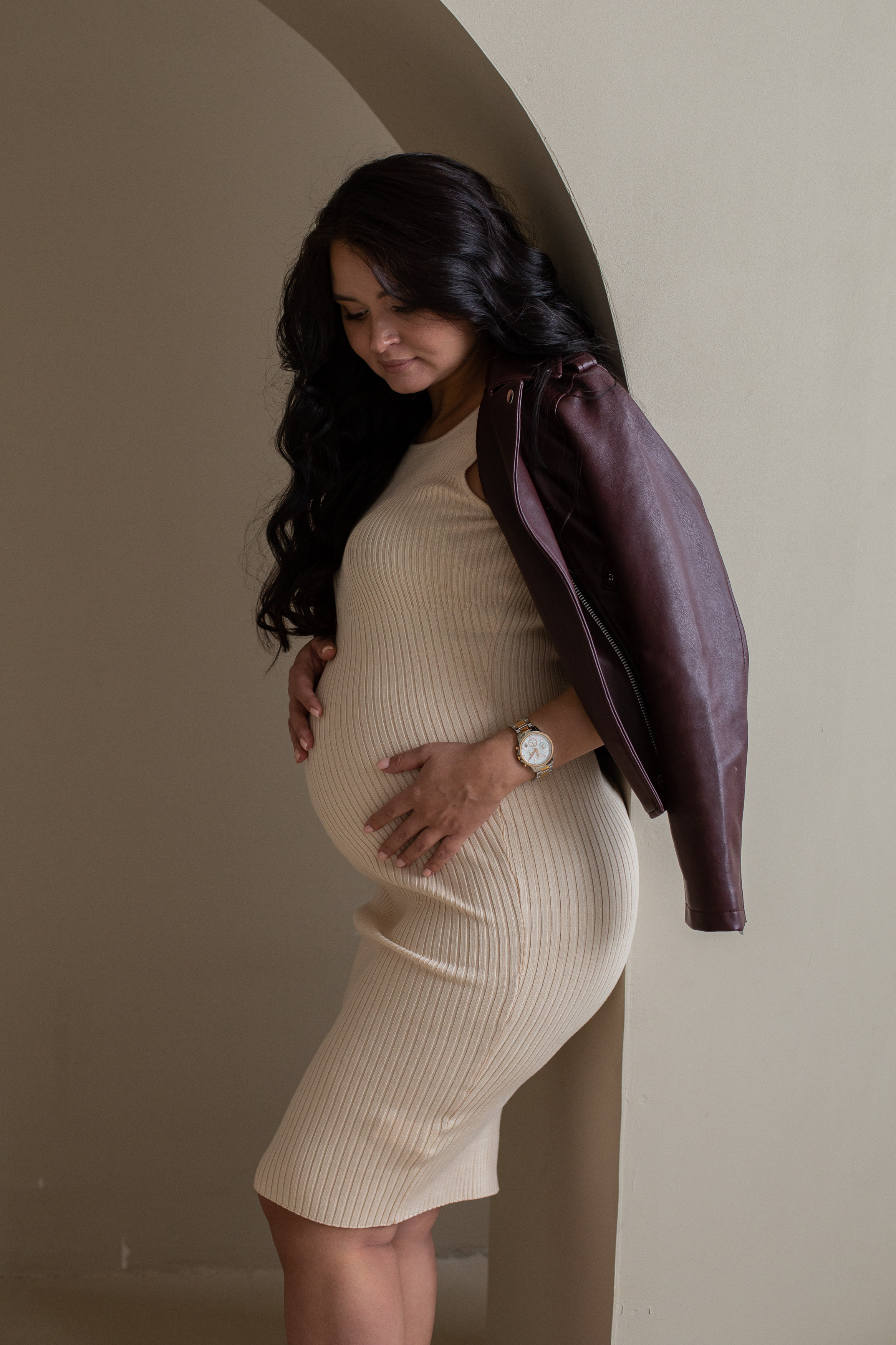 Фотосессия в положении. Photographer in Montenegro — professional photoshoots