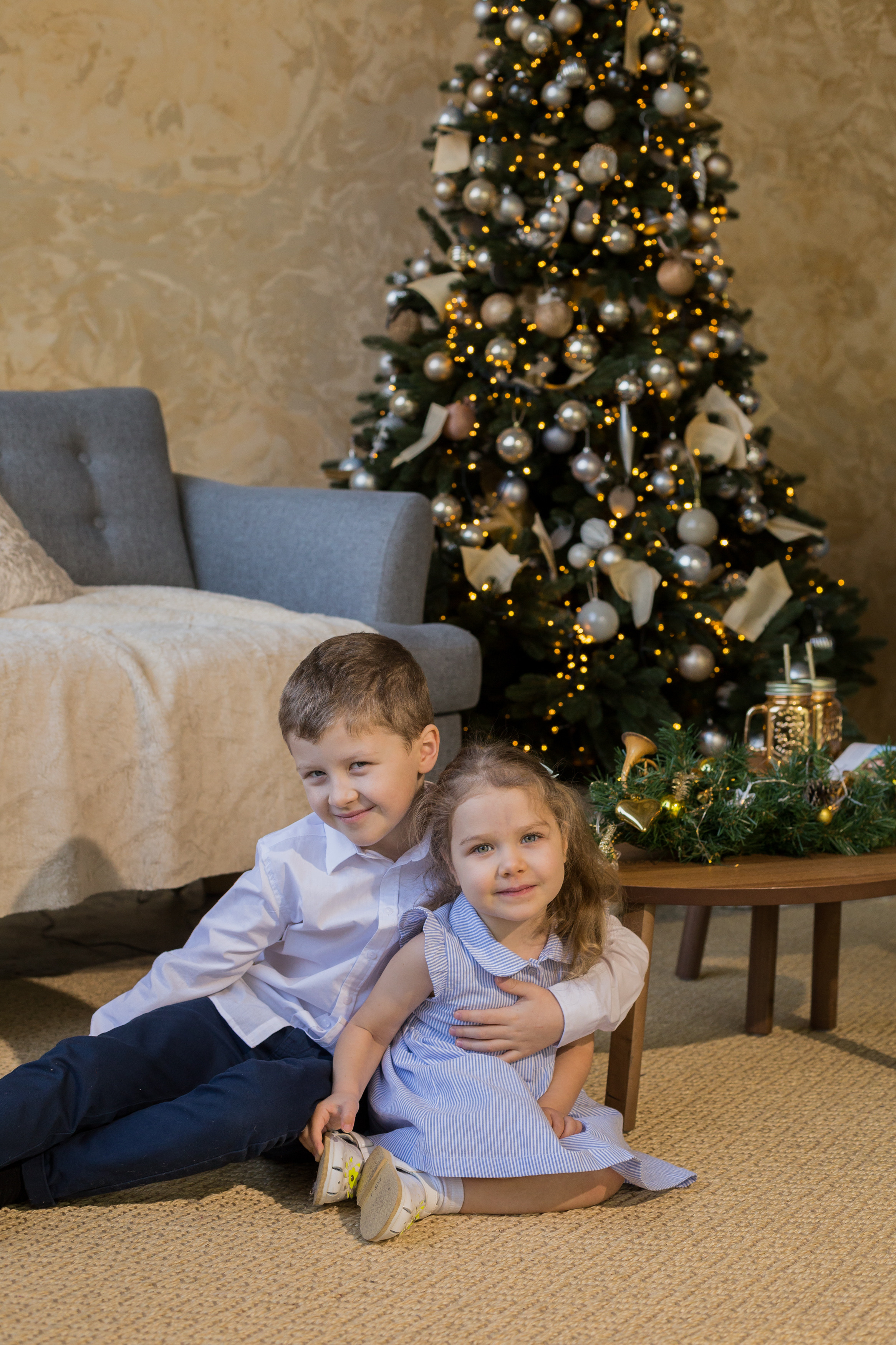 Новогодняя фотосессия в студии. Fotograf u Crnoj Gori-porodično fotografisanje sa djecom, lovestory, nekretnine