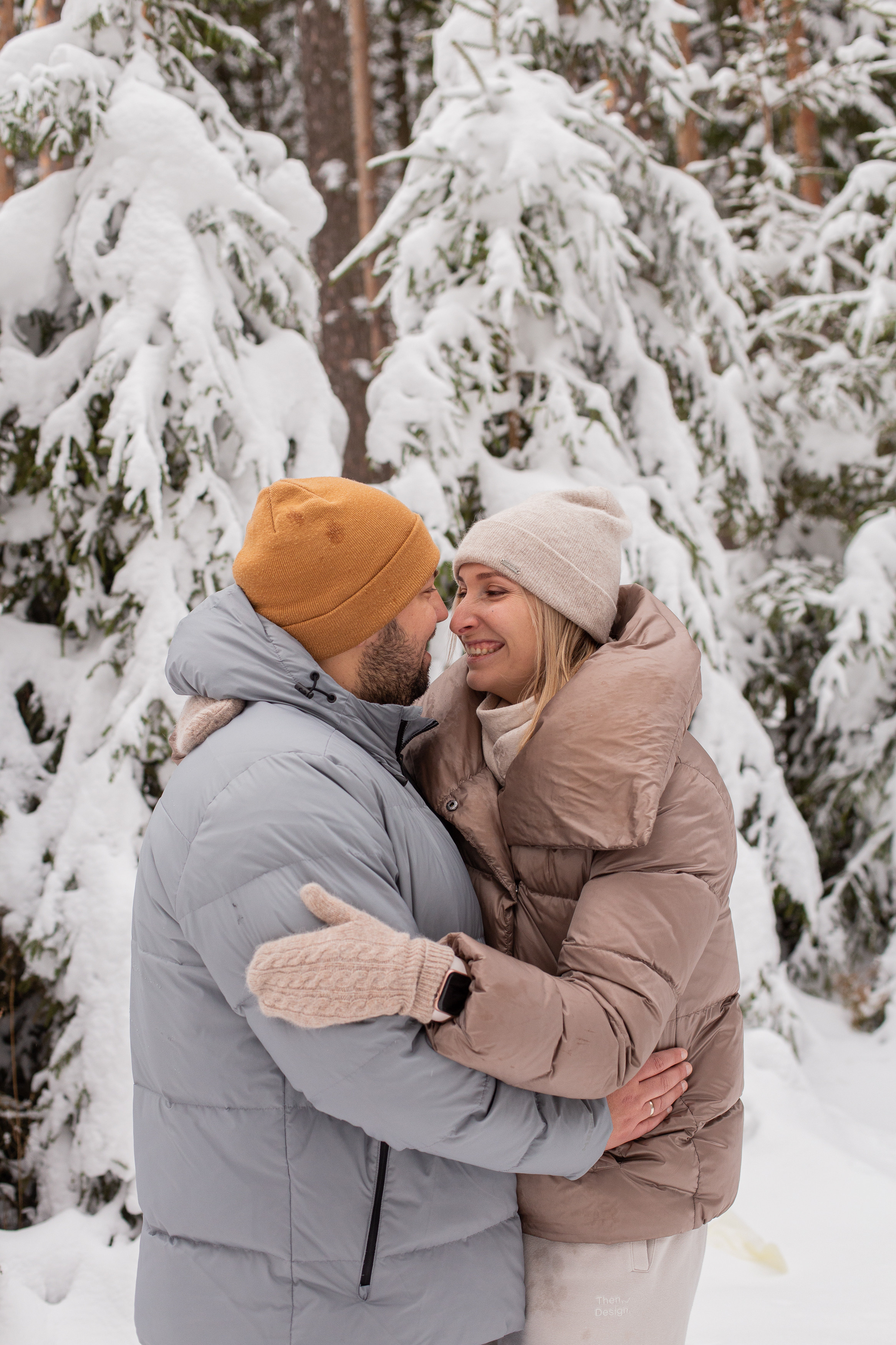 Зимняя фотопрогулка в Изумрудном. Fotograf u Crnoj Gori-porodično fotografisanje sa djecom, lovestory, nekretnine