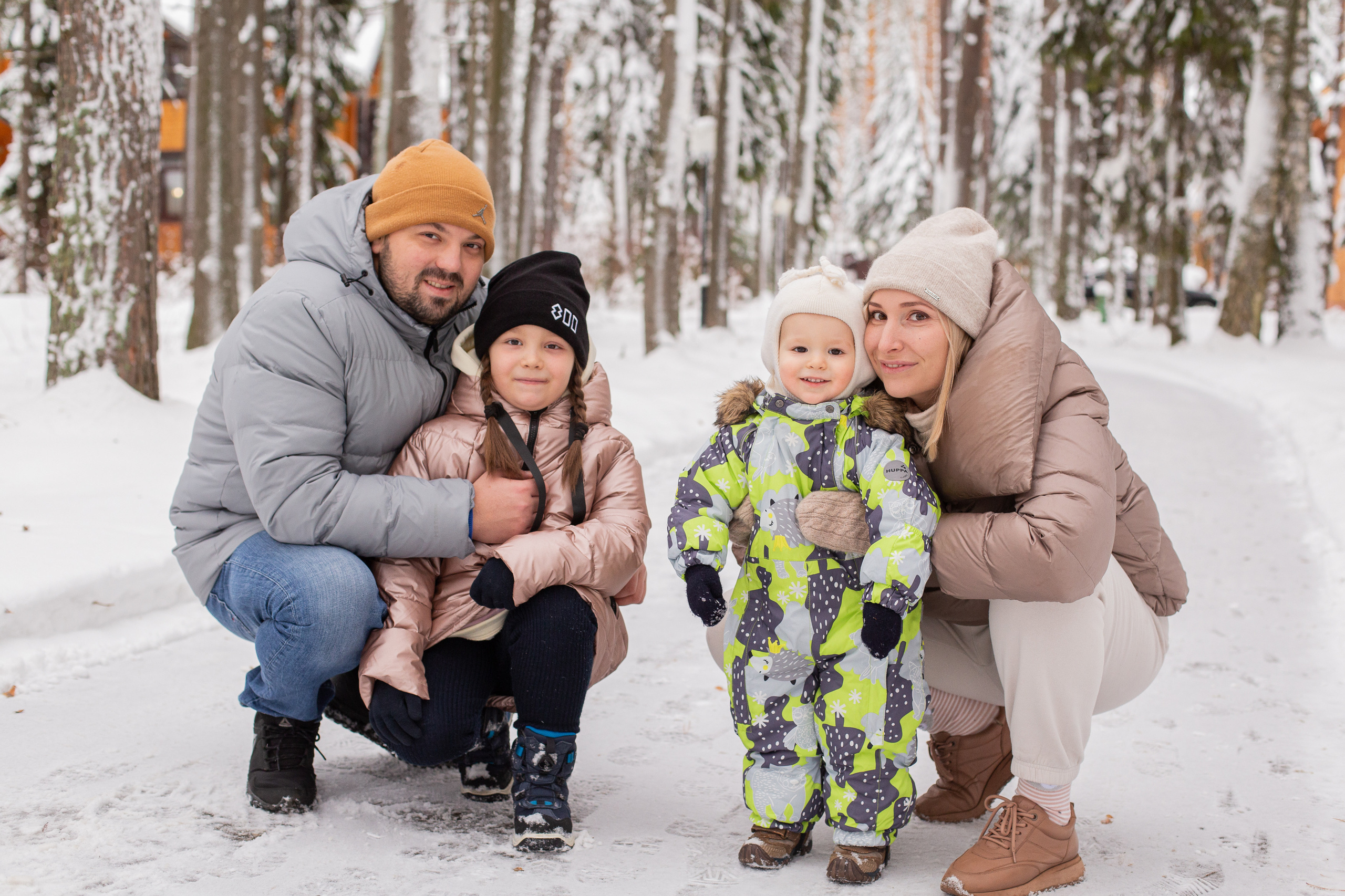 Зимняя фотопрогулка в Изумрудном. Fotograf u Crnoj Gori-porodično fotografisanje sa djecom, lovestory, nekretnine