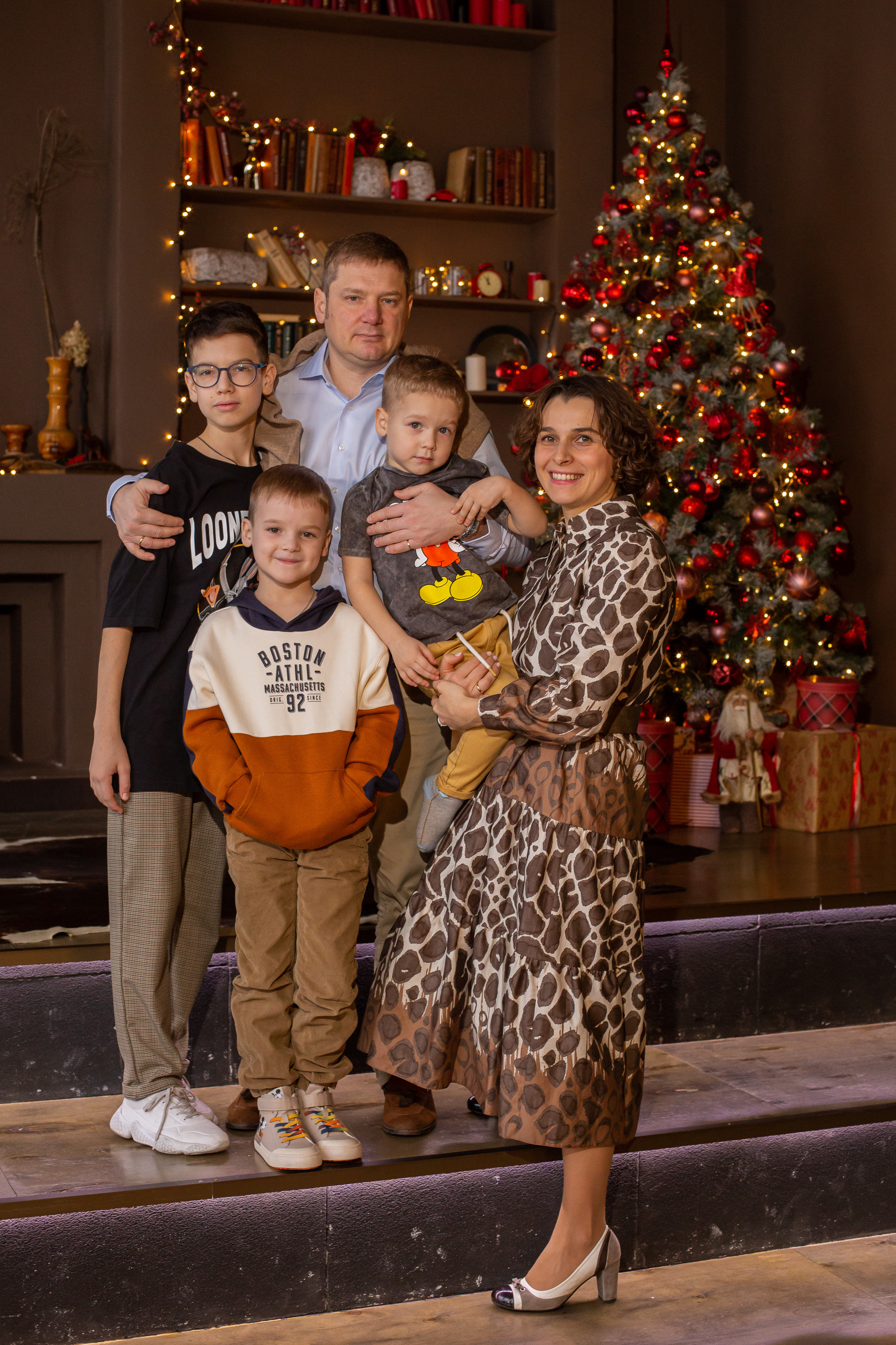 Новогодняя семейная фотосессия 2022. Photographer in Montenegro — professional photoshoots