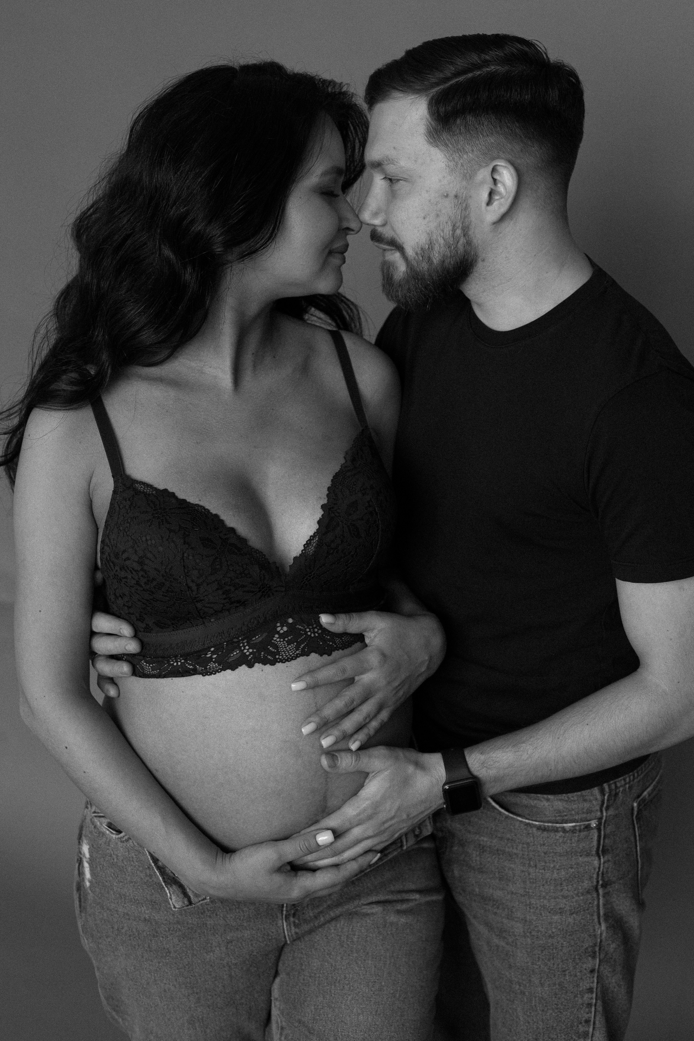 Фотосессия в положении. Photographer in Montenegro — professional photoshoots