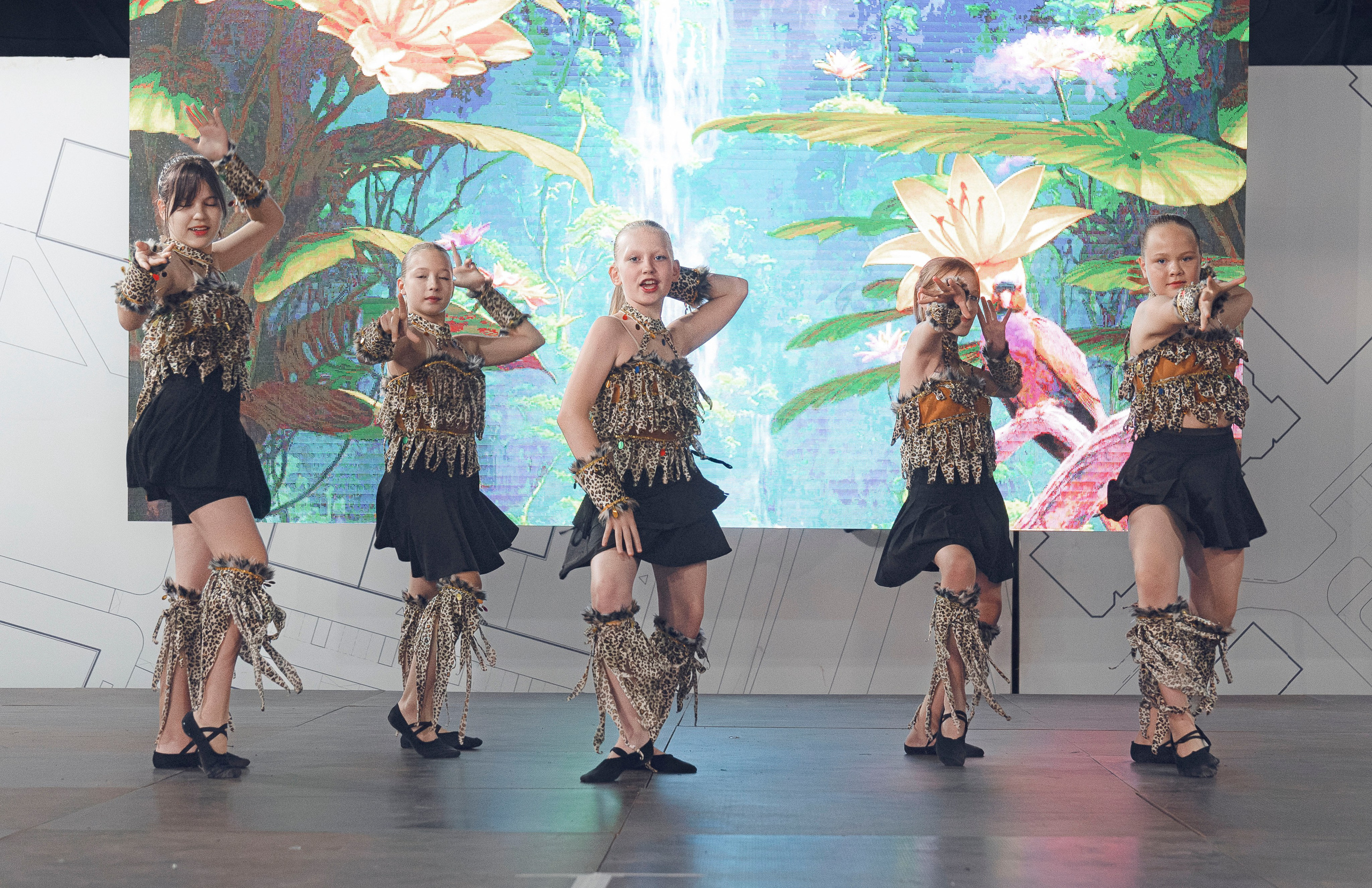 Cover-dance фестиваль MIDSUMM 2025