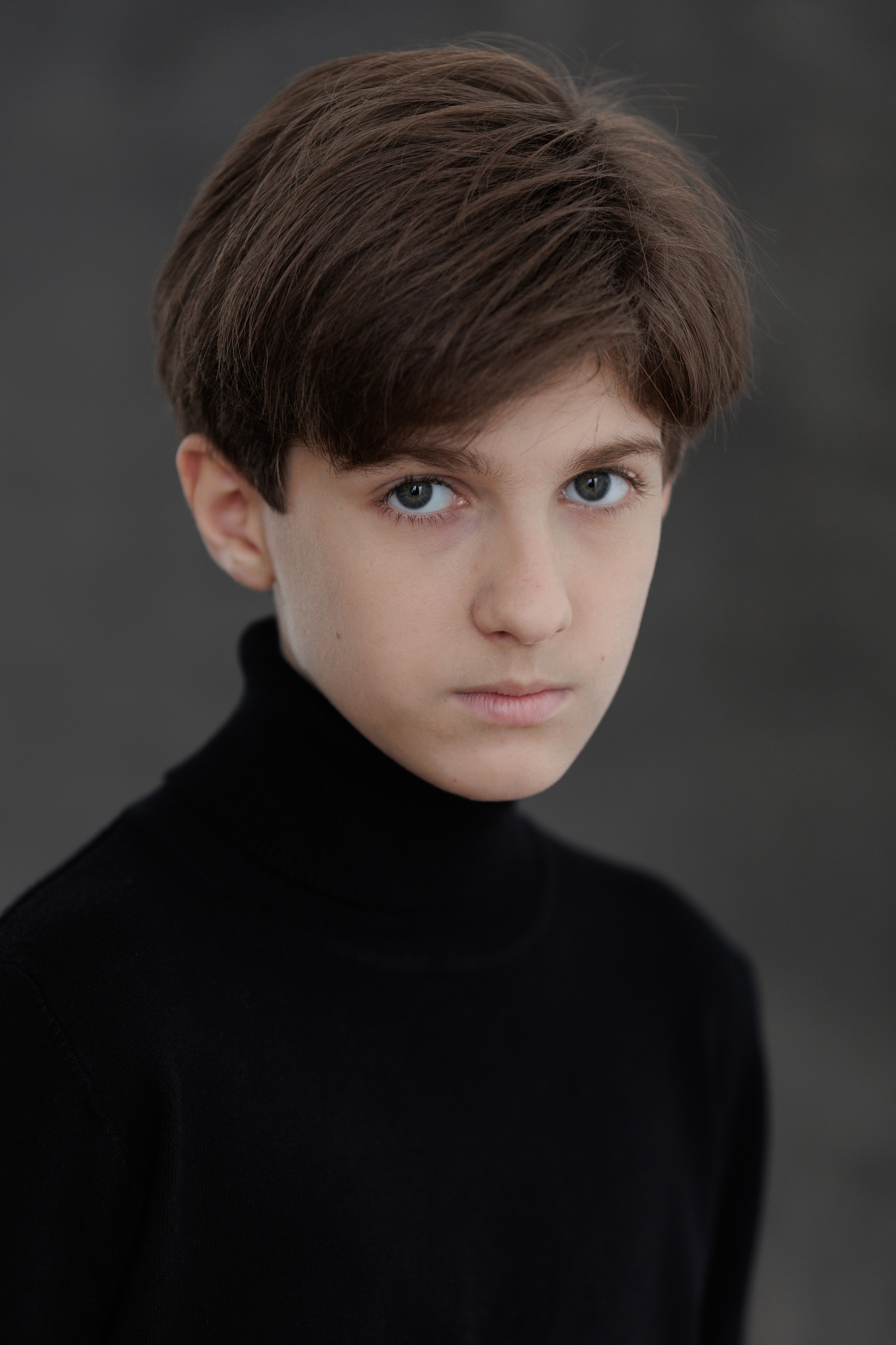 АРТЁМ. Я фотограф из Москвы к Вашим услугам