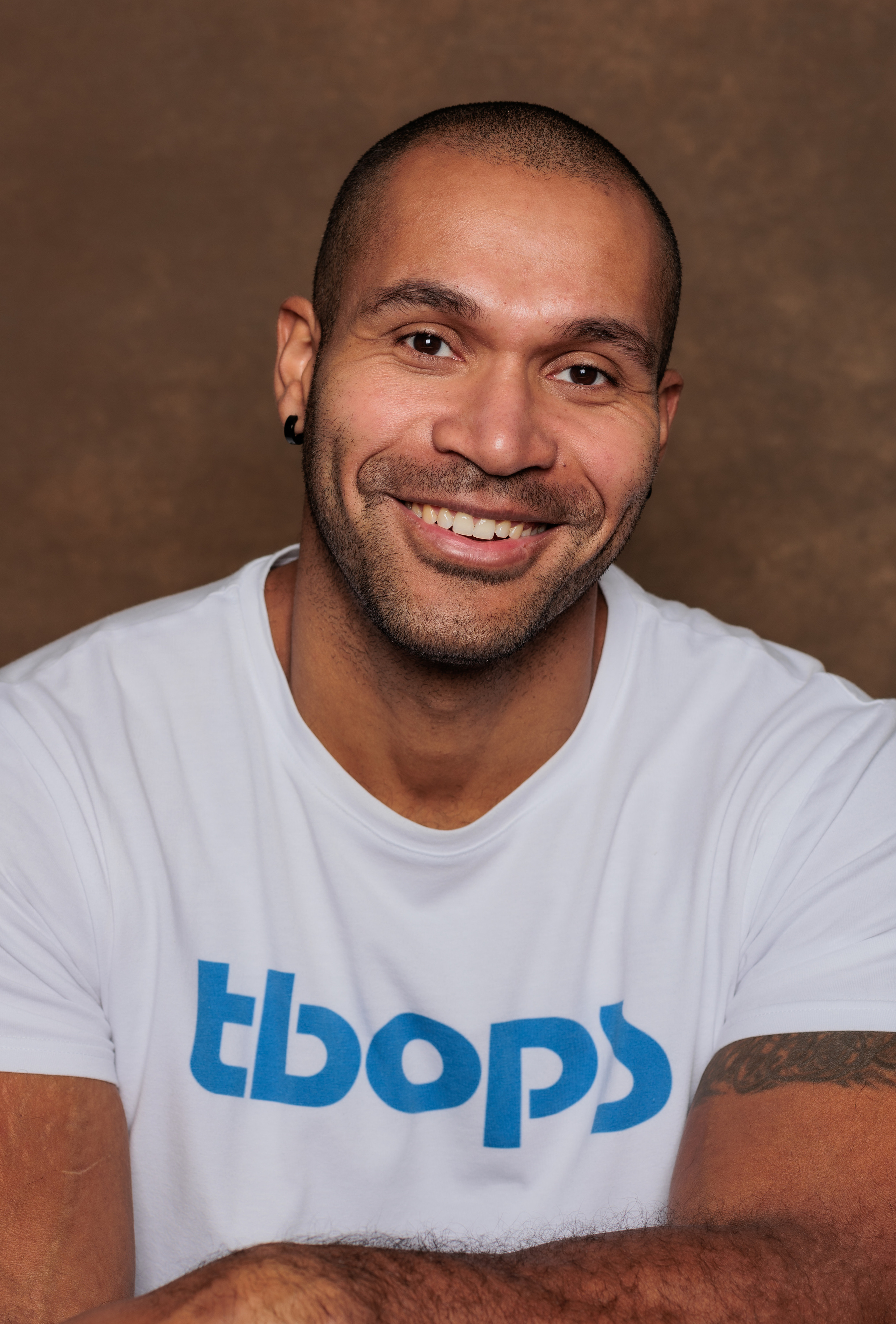 СТЕФАН. Я фотограф из Москвы к Вашим услугам